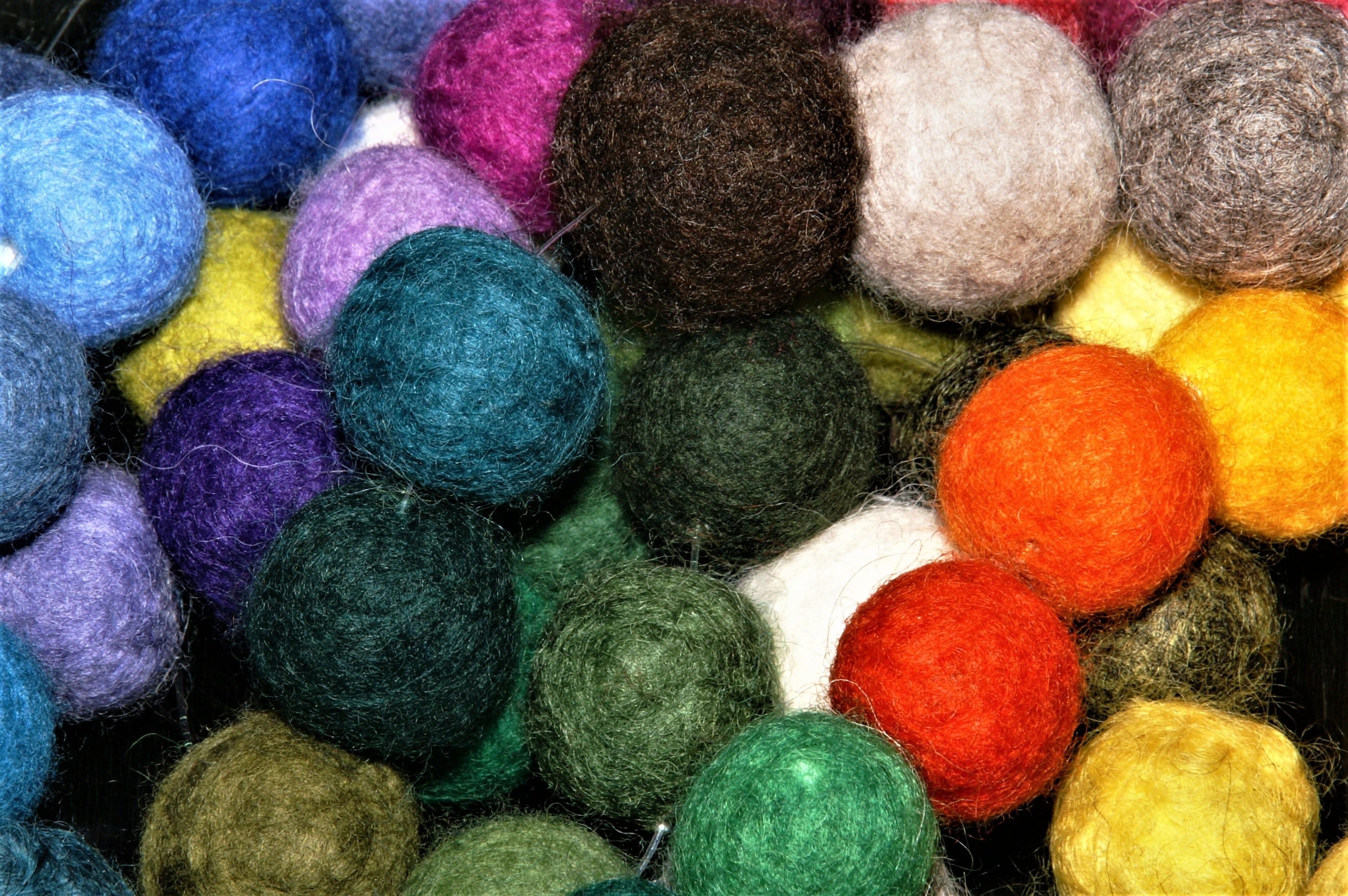 thread, wool, close-up, no People, red, Felt, colors, choice, shape, knitting, craft, indoors, art and craft, still life, full frame, softness, backgrounds, HD Wallpaper