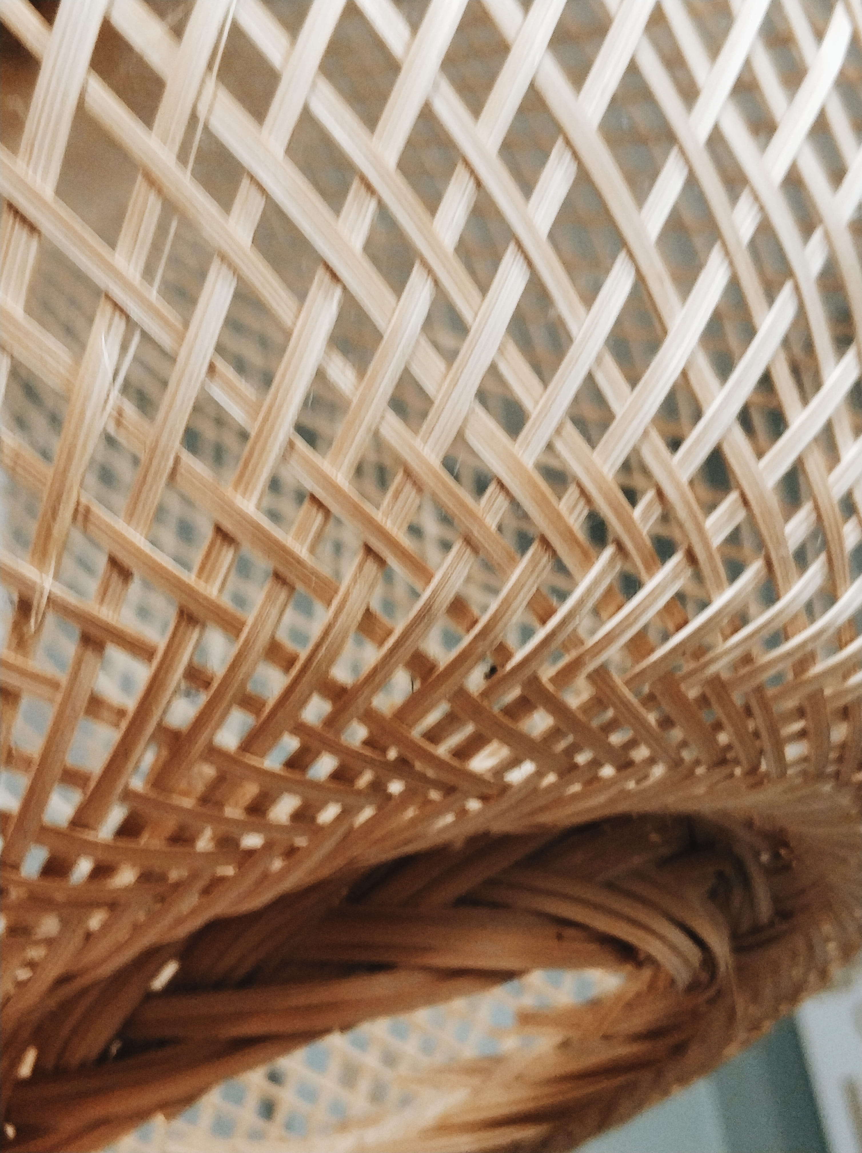 creativity, cushion, container, texture, woven, no people, basket, textured, wood - material, cane, 4K, Lamp, seat, spain, ceiling, full frame, outdoors, Phone HD Wallpaper
