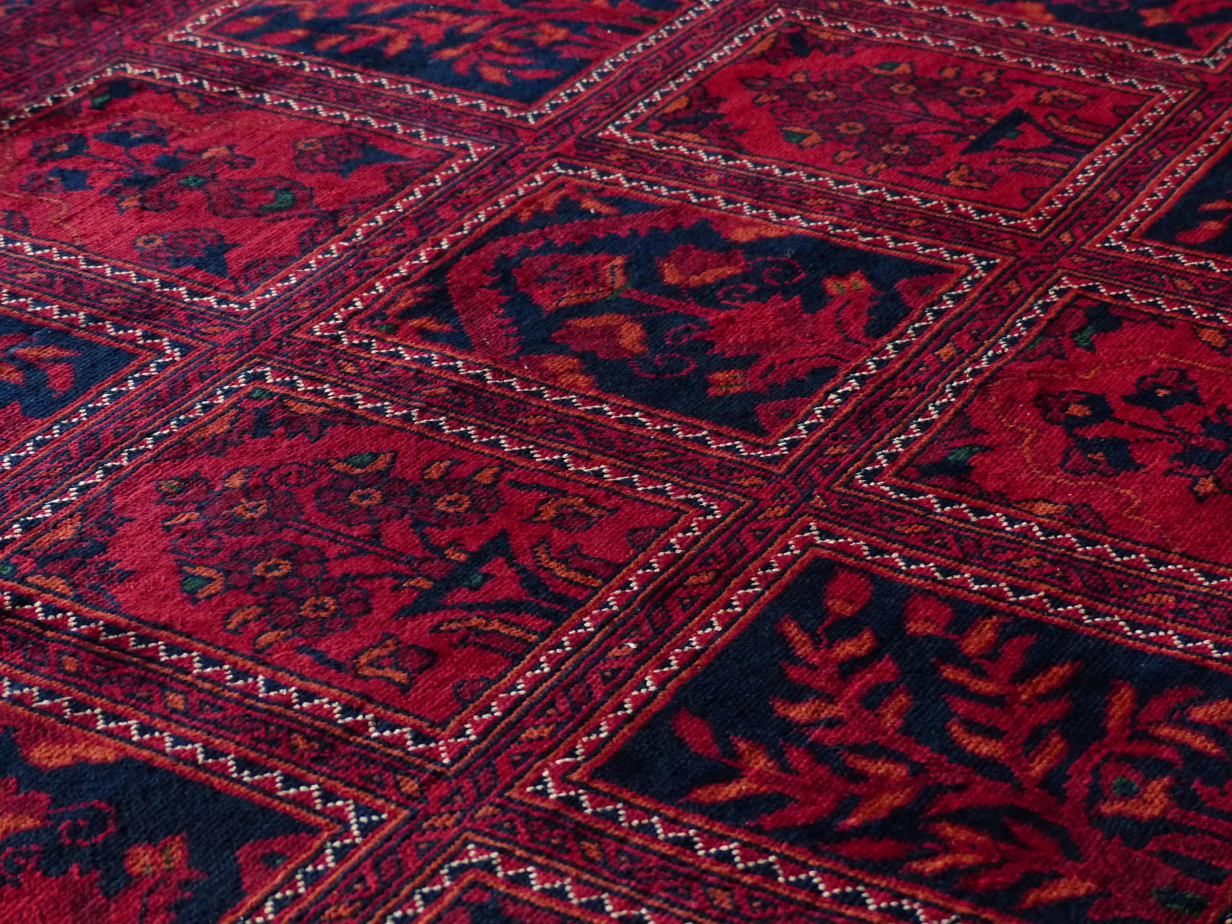close-up, untitled, silk, no people, colorful, yarn, textured, weave, red, ornate, industry, red,white, pattern, living room carpet, carpet weaving center, HD Wallpaper