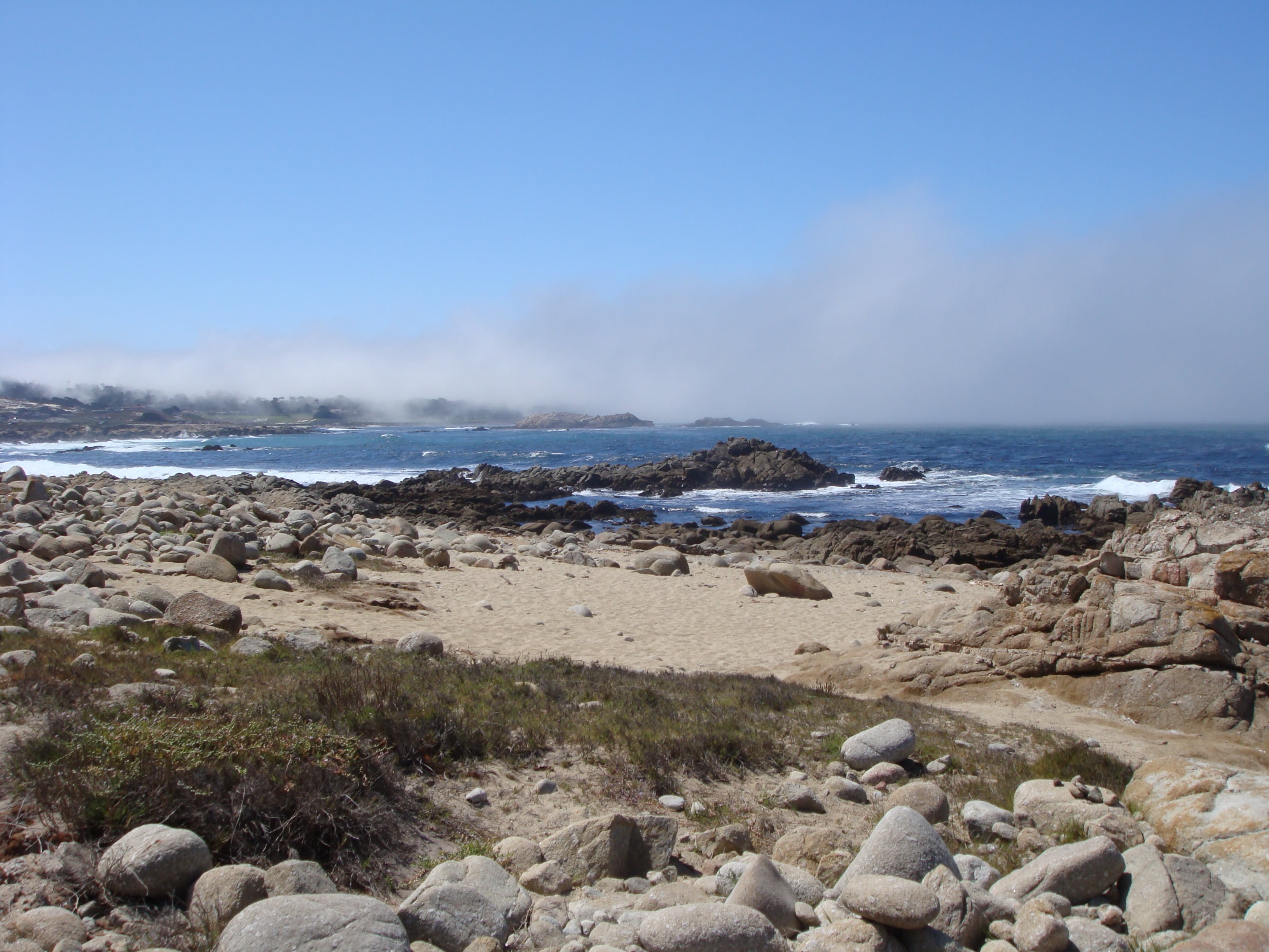 sky, pebble, scenics - nature, coastline, tranquility, nature, 17 mile drive, shore, outdoors, rock, pacific, sea, beauty in nature, motion, rocky coastline, HD Wallpaper
