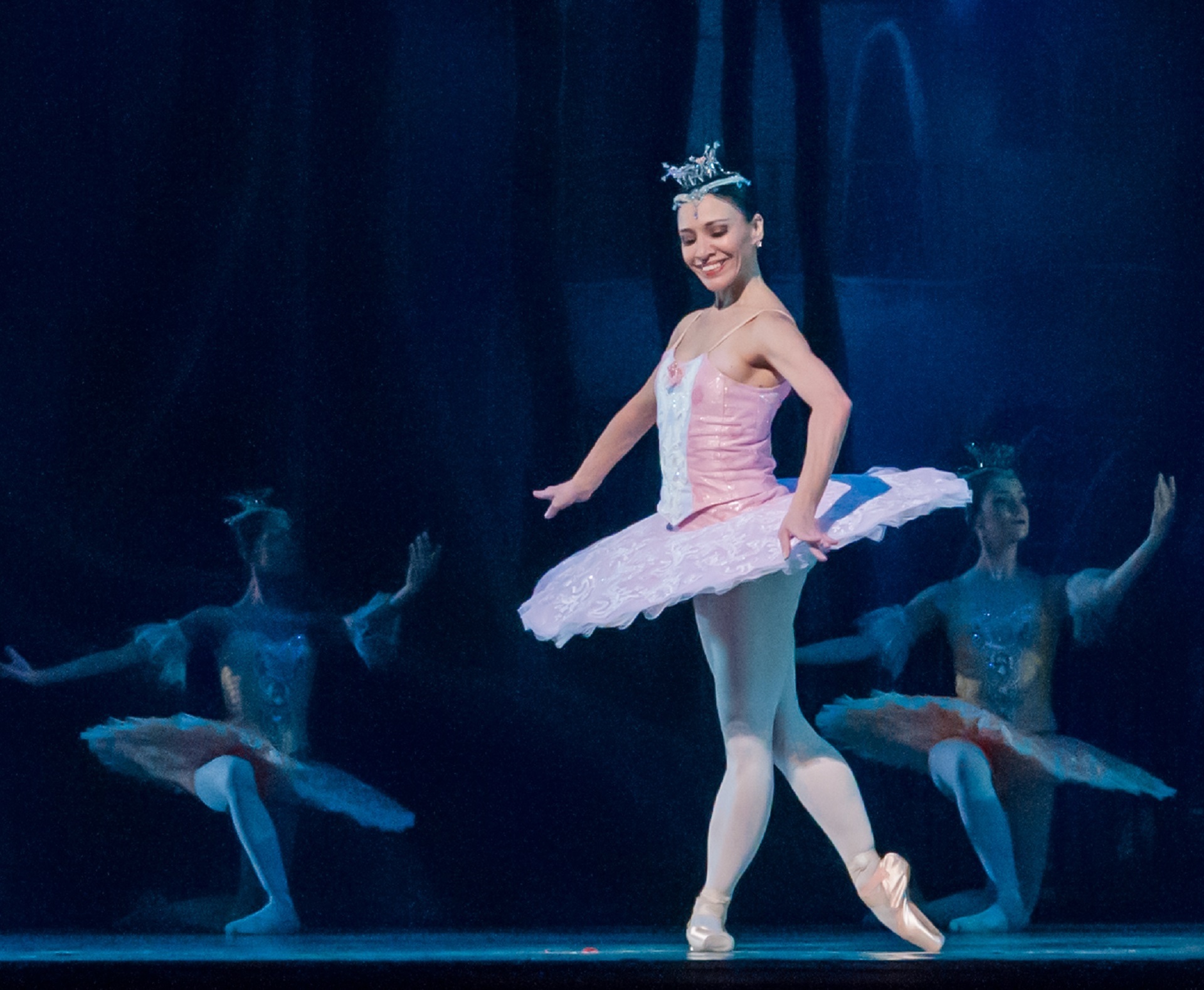 teresa carreño theatre, 1080P, real people, graceful, venezuela, elegant, dancing, standing, people, lifestyles, performing, skill, tutu, woman, ballet, HD Wallpaper