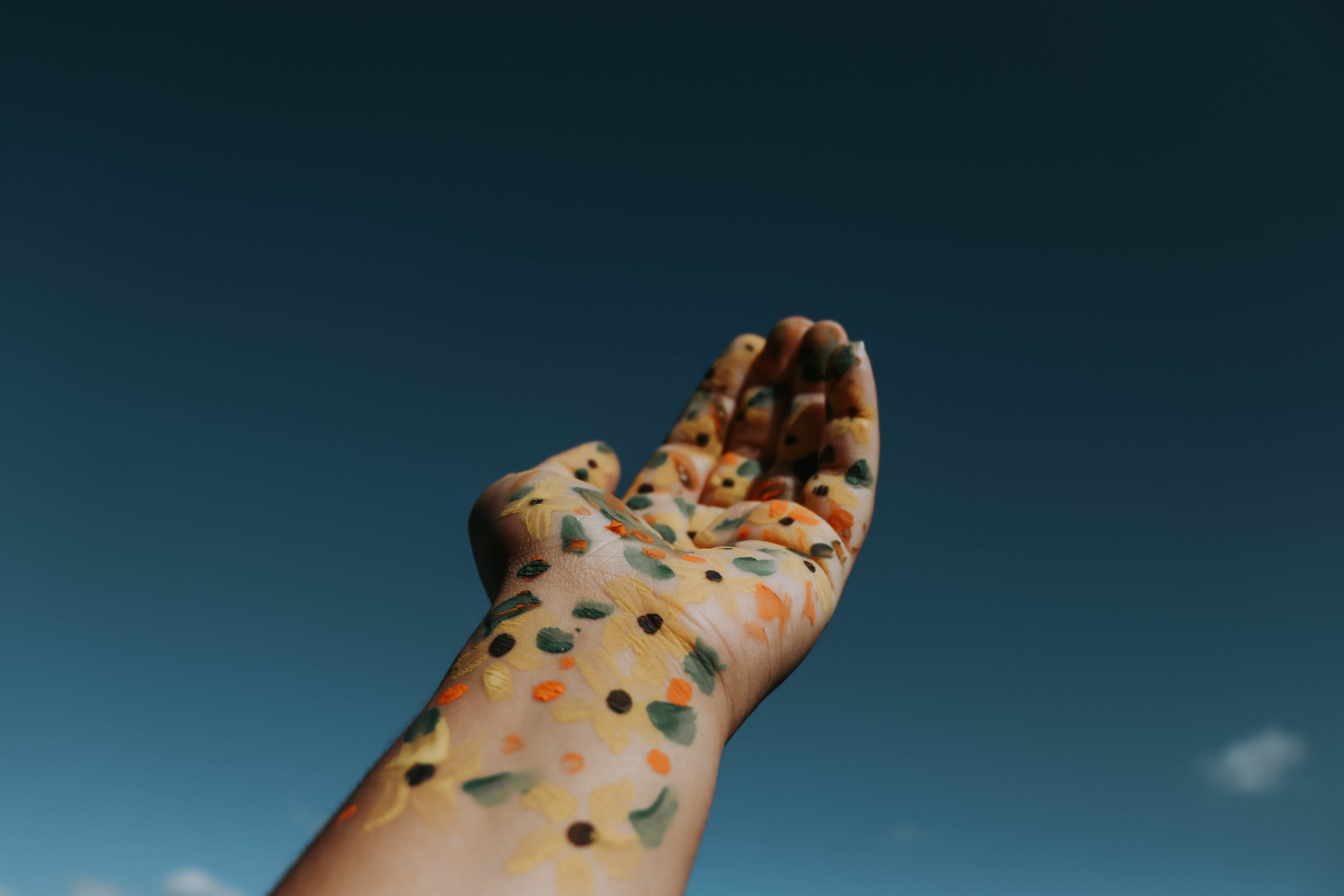 adventure, blossom, lifestyles, plant, clothing, adult, raising, human leg, thumbs up, nature, human, human hand, 5K, human limb, personal perspective, HD Wallpaper