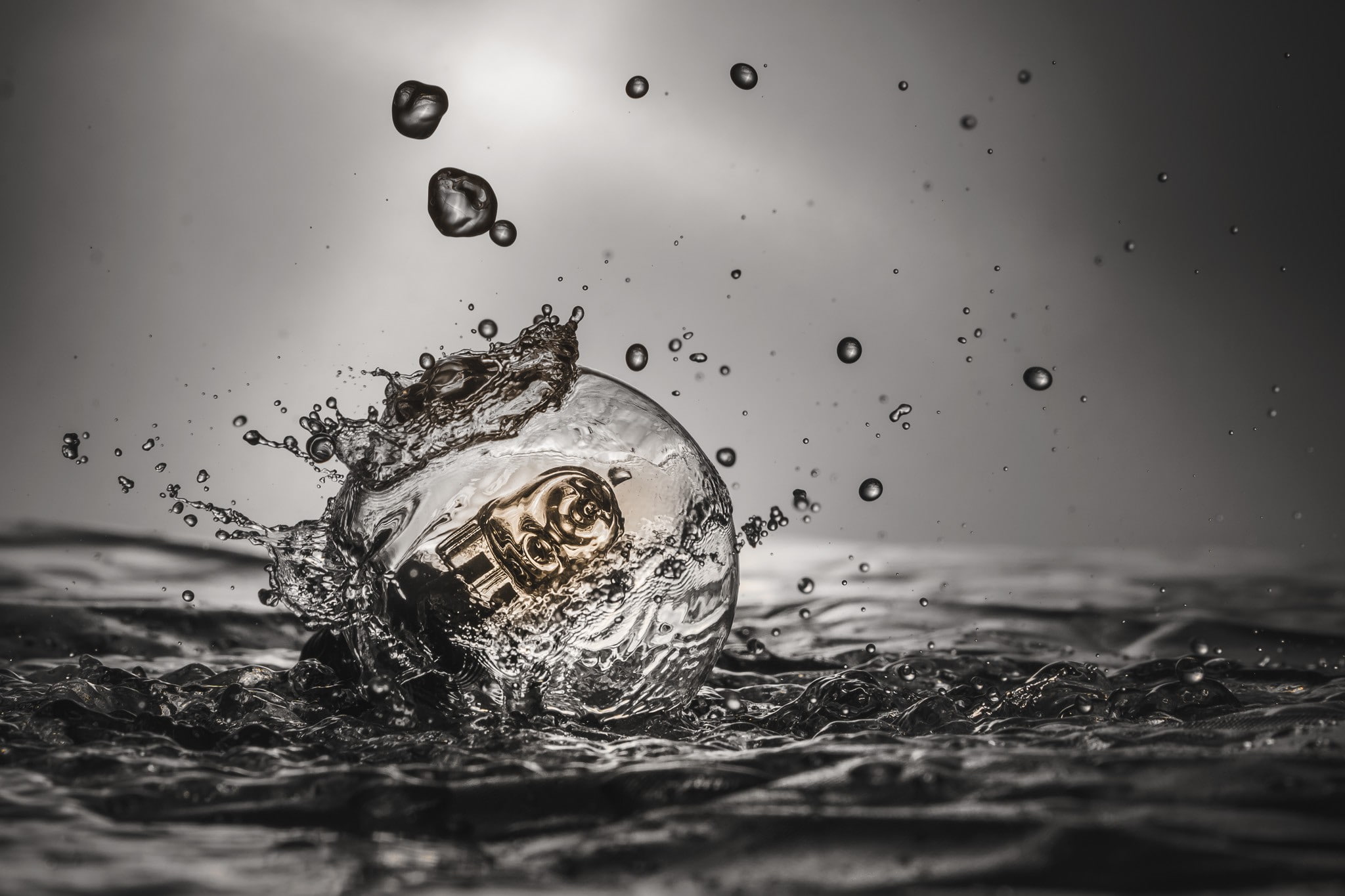 1080P, Light Bulb, creativity, artwork, digital art, waves, Water Drops, Artificial Lights, photography, water, Liquid, macro, HD Wallpaper