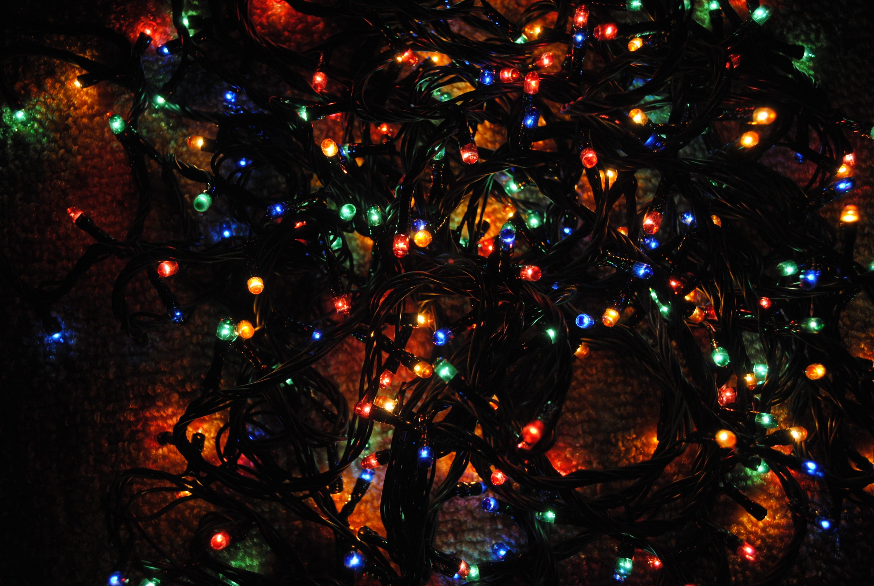 christmas lights, close-up, green, string, light, christmas, decoration, lightbulb, evening, illuminated, orange, flashlights, switched, tree, yellow, christmas decoration, HD Wallpaper