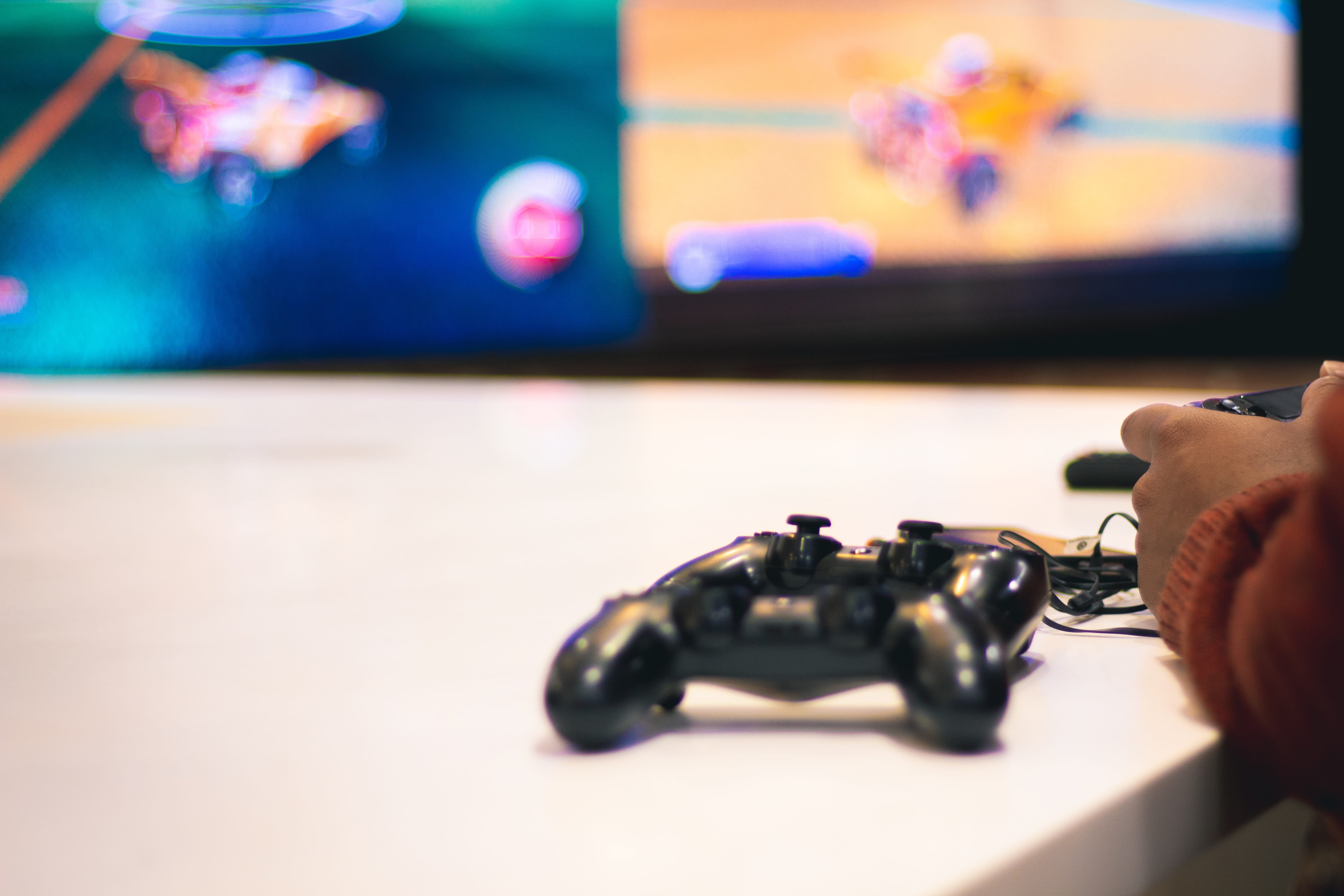 close-up, unrecognizable person, sport, shock, playstation 4, human body part, real people, table, human hand, london, holding, leisure activity, arts culture and entertainment, HD Wallpaper