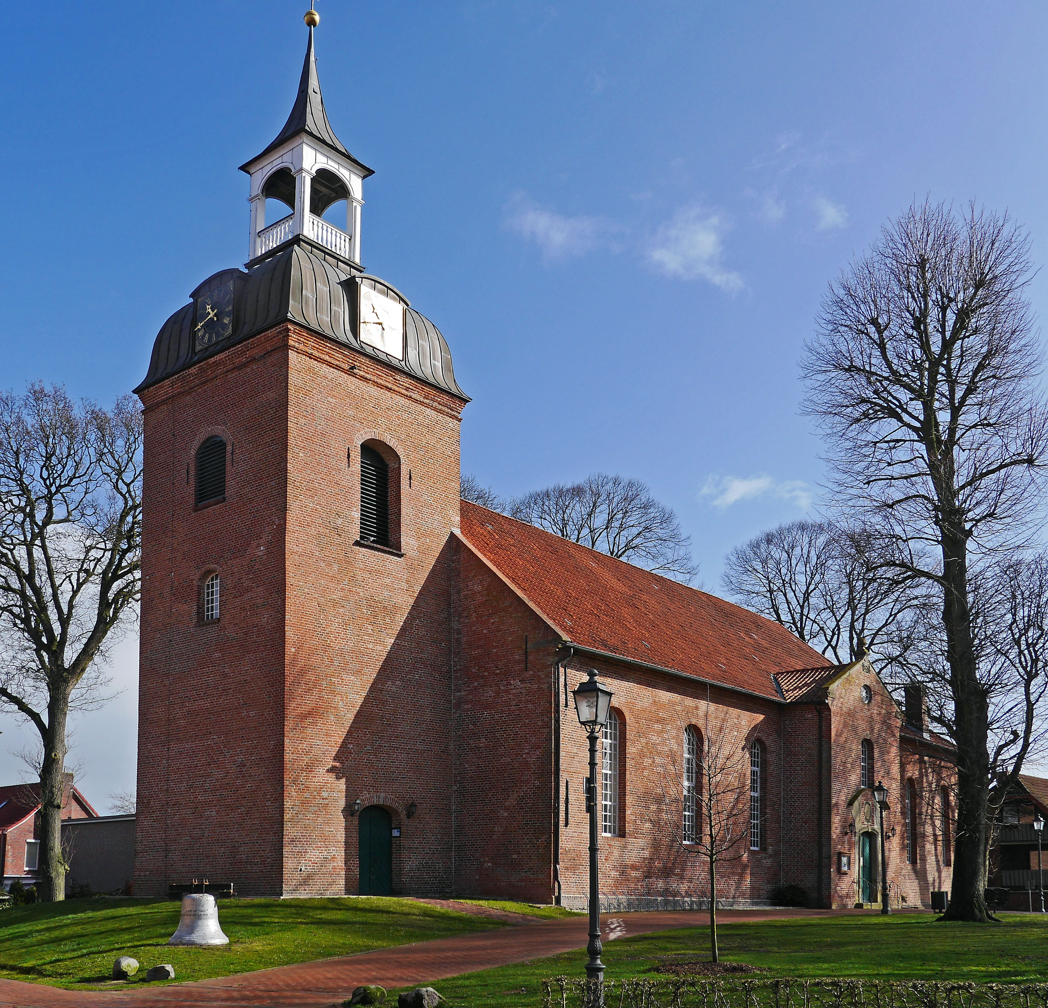 cloud - sky, architecture, built structure, history, bare tree, protestant, belief, plant, town, lower saxony, wittmund, building, 2K, spirituality, religion, HD Wallpaper