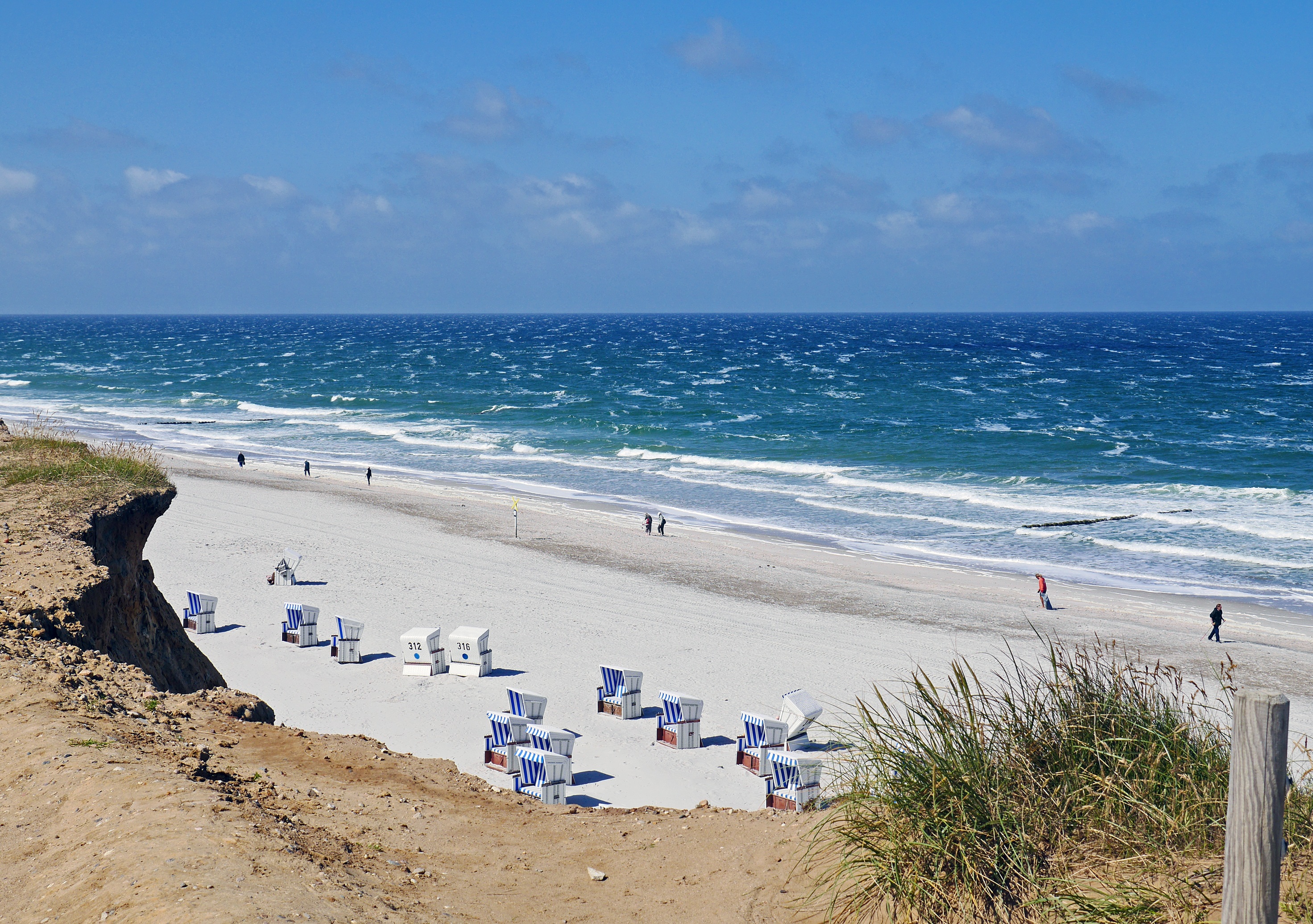 beauty in nature, day, dune grass, travel destinations, dunes, red cliff, horizon, outdoors, sylt, beach chair, foam crowns, vacations, trip, seashore, HD Wallpaper