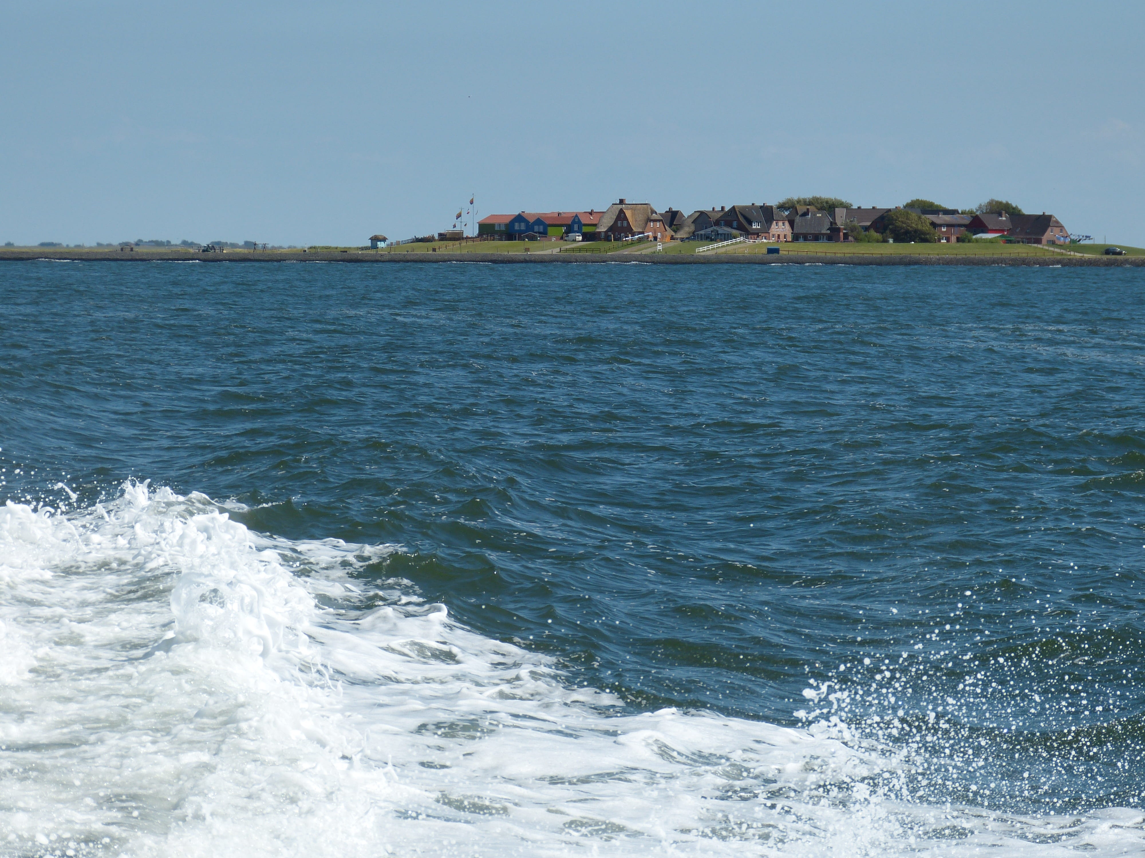 scenics - nature, house, clear sky, water, day, national park, wave, land, thatched roof, wadden sea, waterfront, friesland, motion, hallig, beach, building, HD Wallpaper
