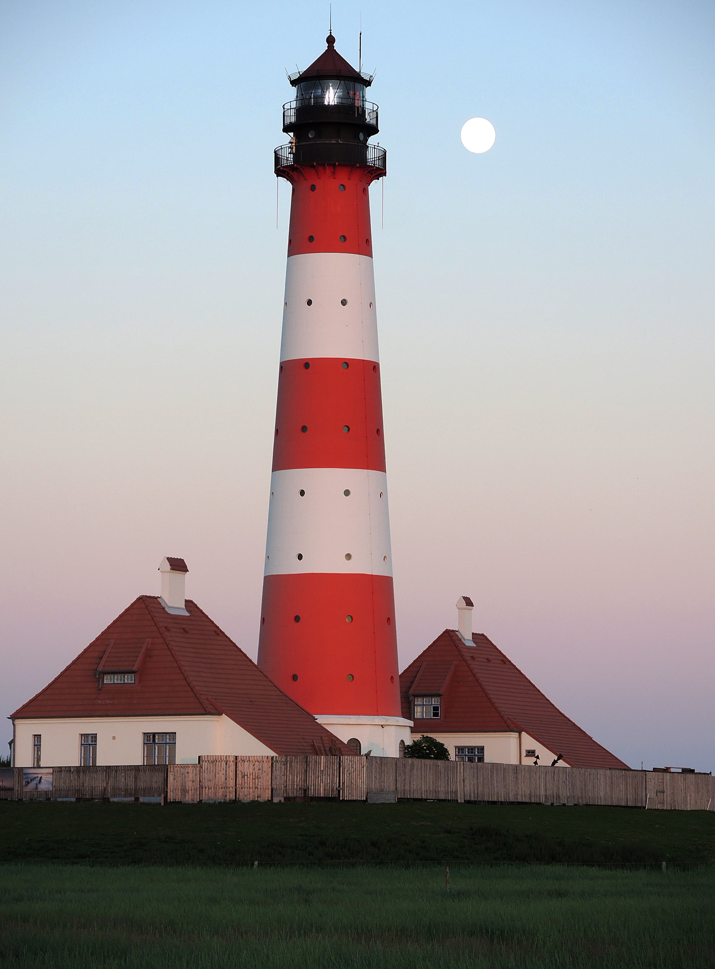 clear sky, direction, tower, romance, red, striped, guidance, daymark, architecture, security, no people, westerhever, nordfriesland, safety, signal, sunset, Phone HD Wallpaper