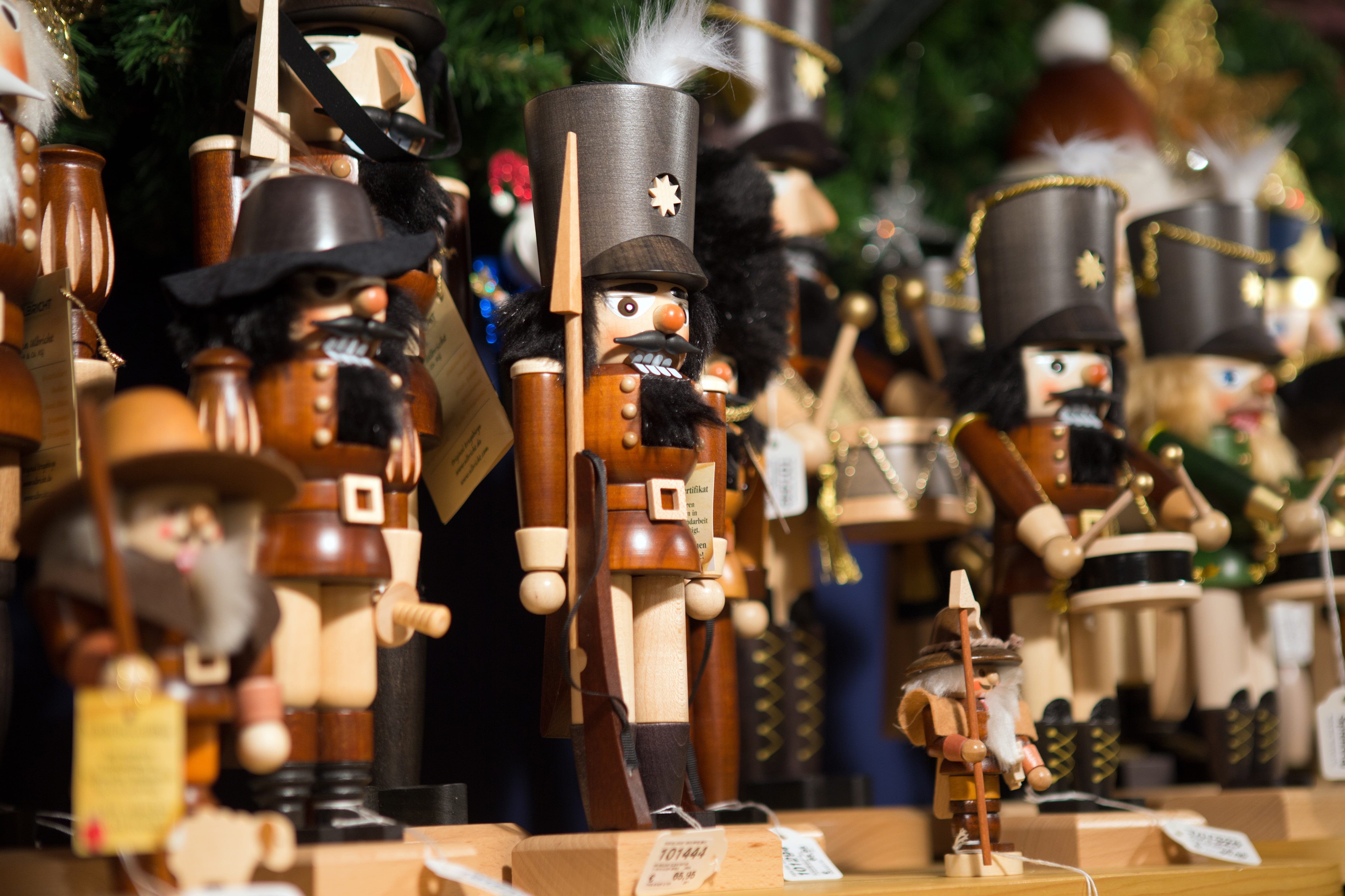 day, soldiers, large group of objects, choice, arrangement, for sale, arts culture and entertainment, craft, still life, art and craft, music, retail, outdoors, HD Wallpaper