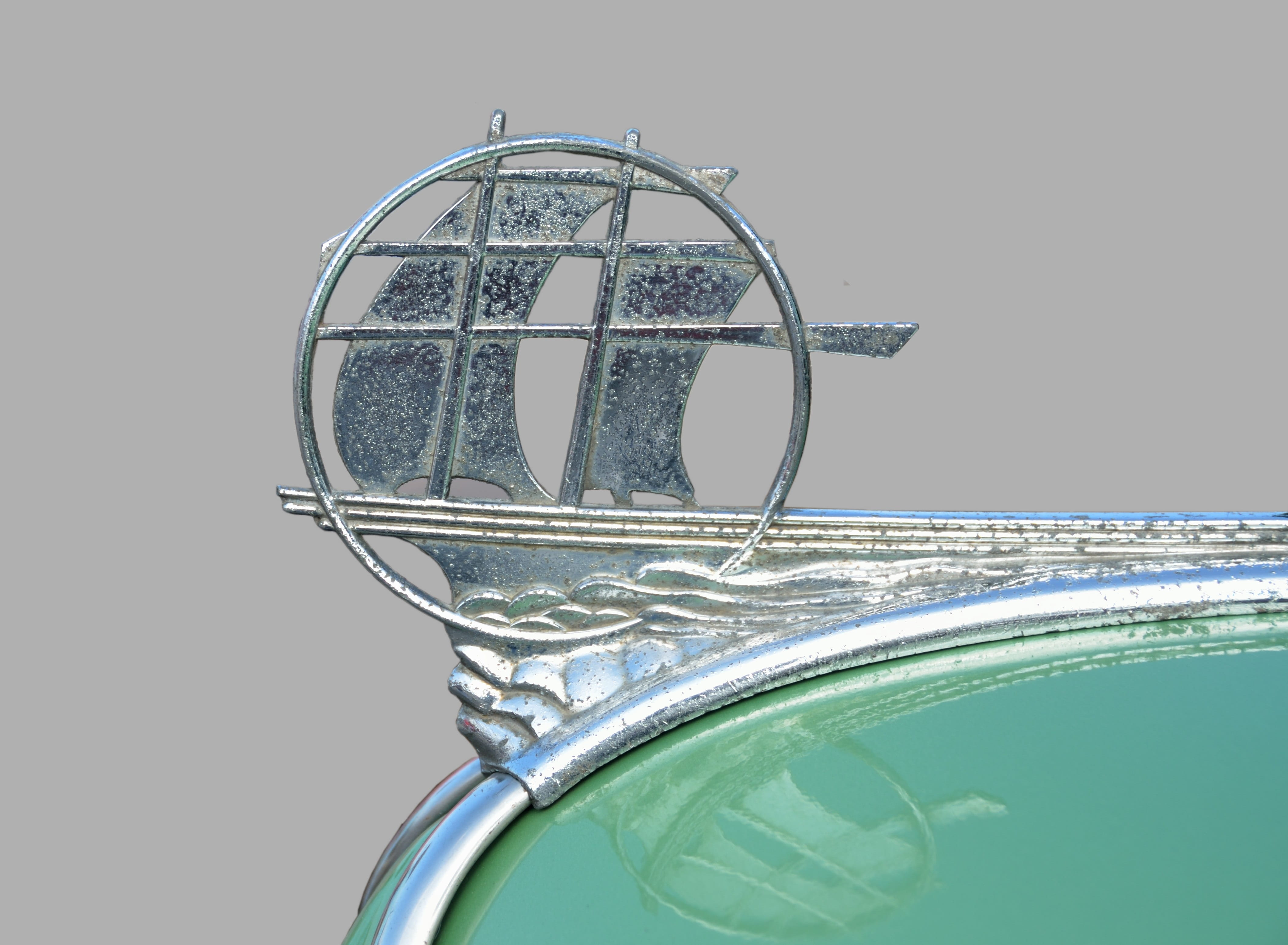 america, Hood Ornament, nostalgia, chrome, close-up, usa, white, copy space, automobile, restoration, shiny, gray background, reflection, collector, Design, HD Wallpaper