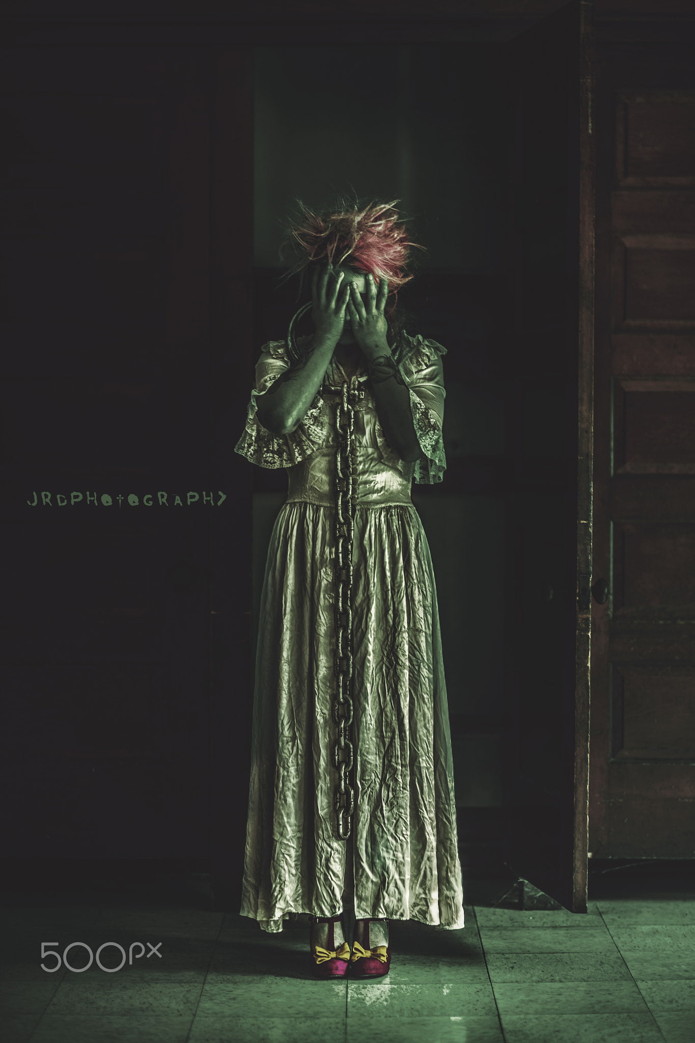 front view, costume, dress, full length, arts culture and entertainment, painful, adult, stage, real people, loneliness, performance, 500px, spooky, ghost, Phone HD Wallpaper