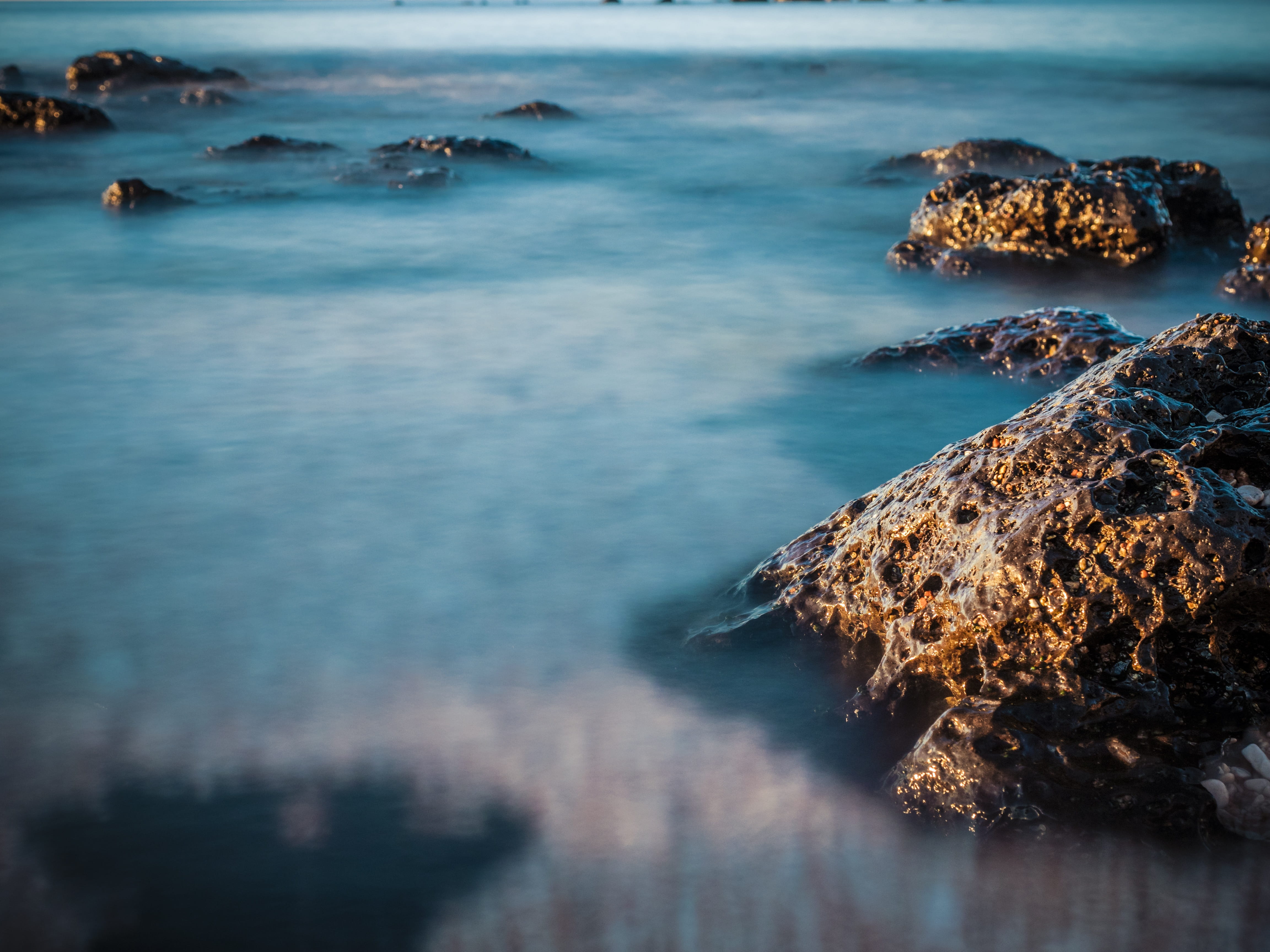 reflection, beach, no people, rock, green, stone, outdoors, ocean, sky, 4K, photo, sunset, Cala Gonone, coast, atlantic, cave, sun, landscape, tranquil scene, HD Wallpaper