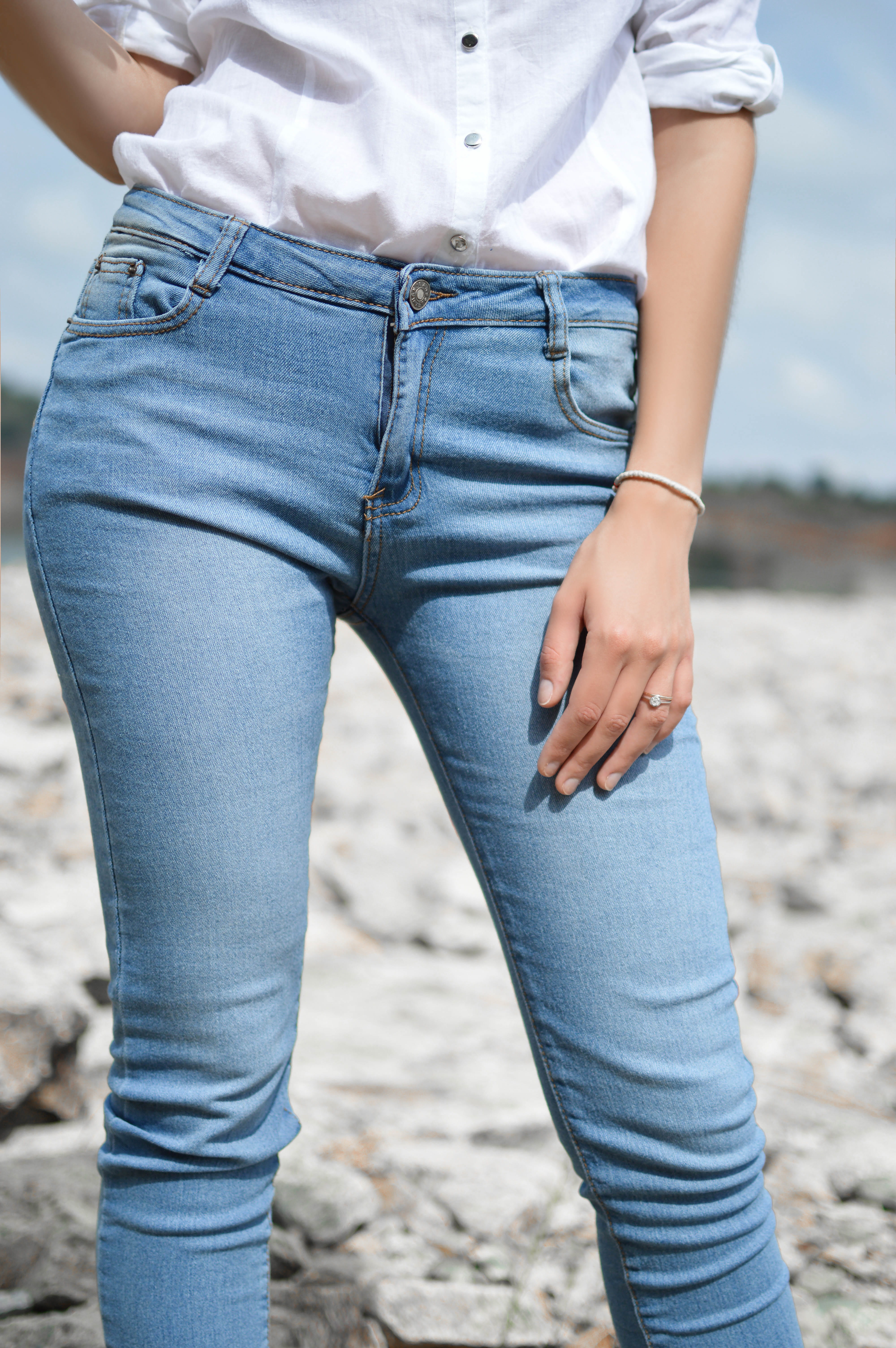 jean, jeans, 5K, trouser, human body part, fashion, shallow, woman, human limb, leisure activity, midsection, skinny jeans, one person, wearing, bracelet, Phone HD Wallpaper