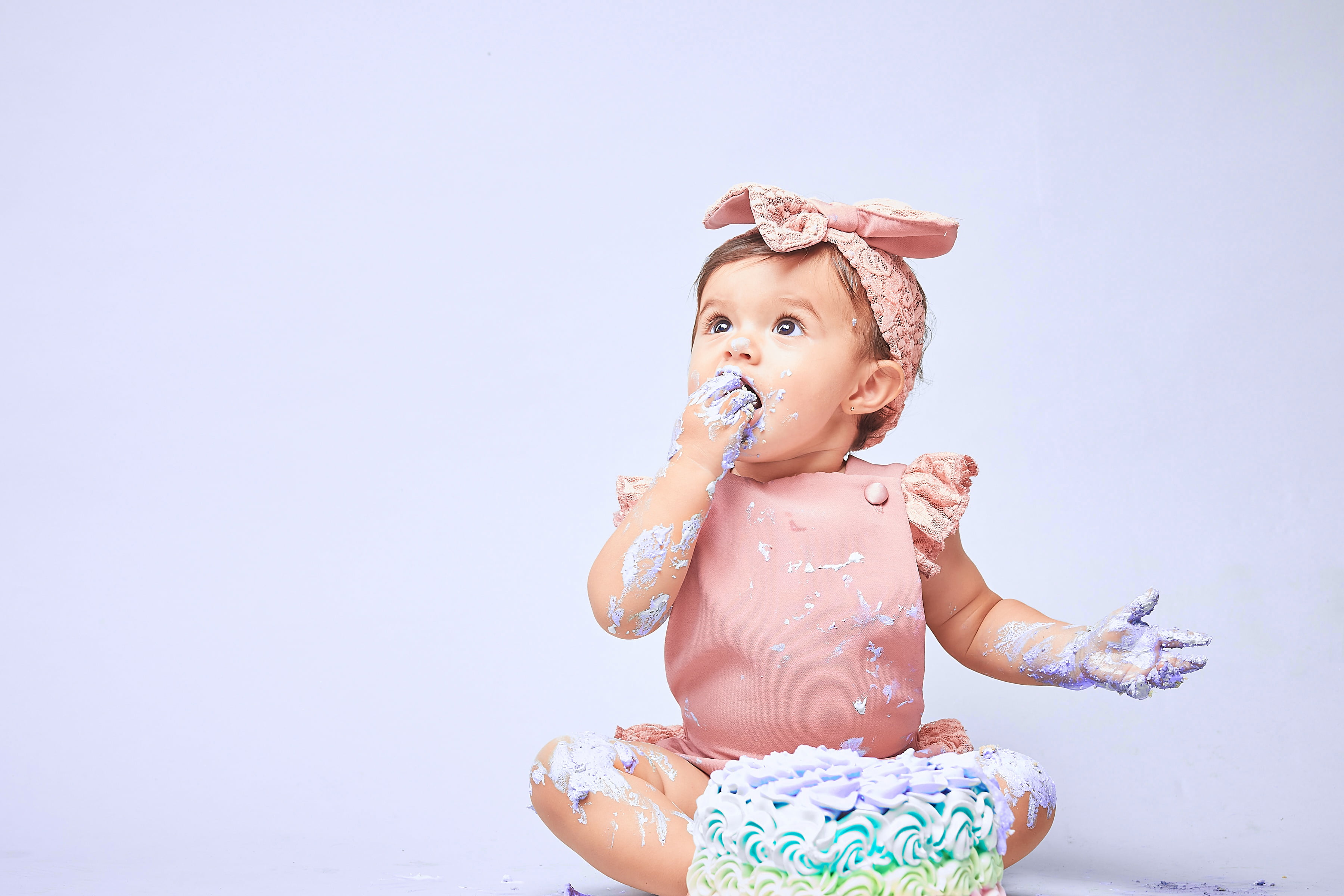 cream, bow, background, grimy, girl, cake, 2K, baby, HD Wallpaper