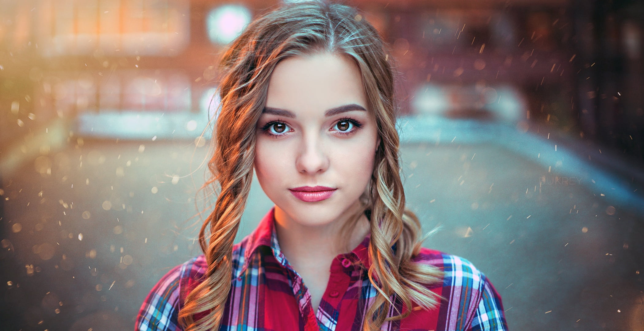 looking at viewer, red lipstick, face, lips, 1080P, shirt, brown hair, mouth, model, looking at camera, plaid shirt, bokeh, photographer, close up, portrait, HD Wallpaper