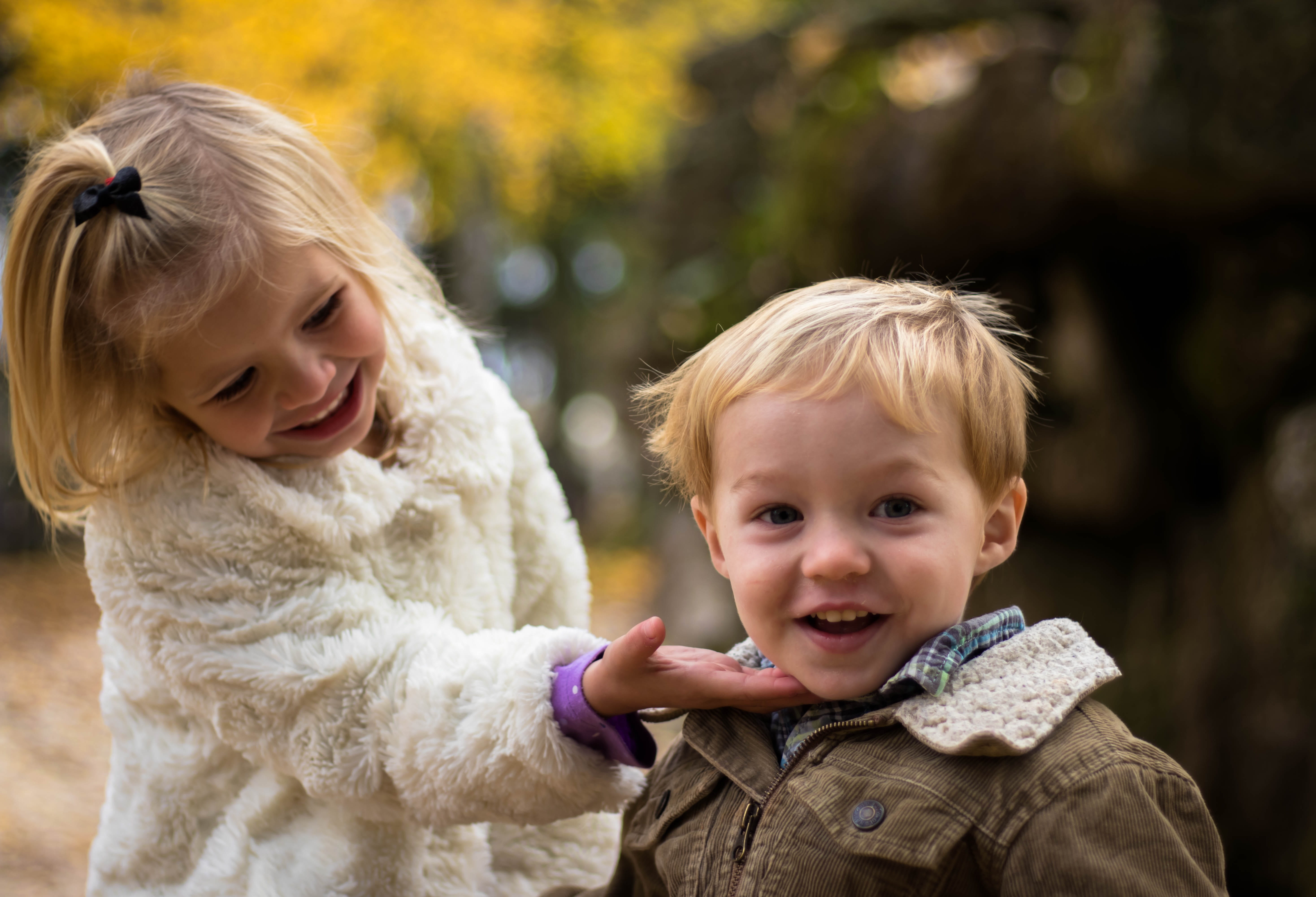 bonding, youth, mother, toddler, smiling, positive emotion, innocence, cheerful, togetherness, chin, adorable, happy, emotion, 5K, girls, girl, looking at camera, HD Wallpaper