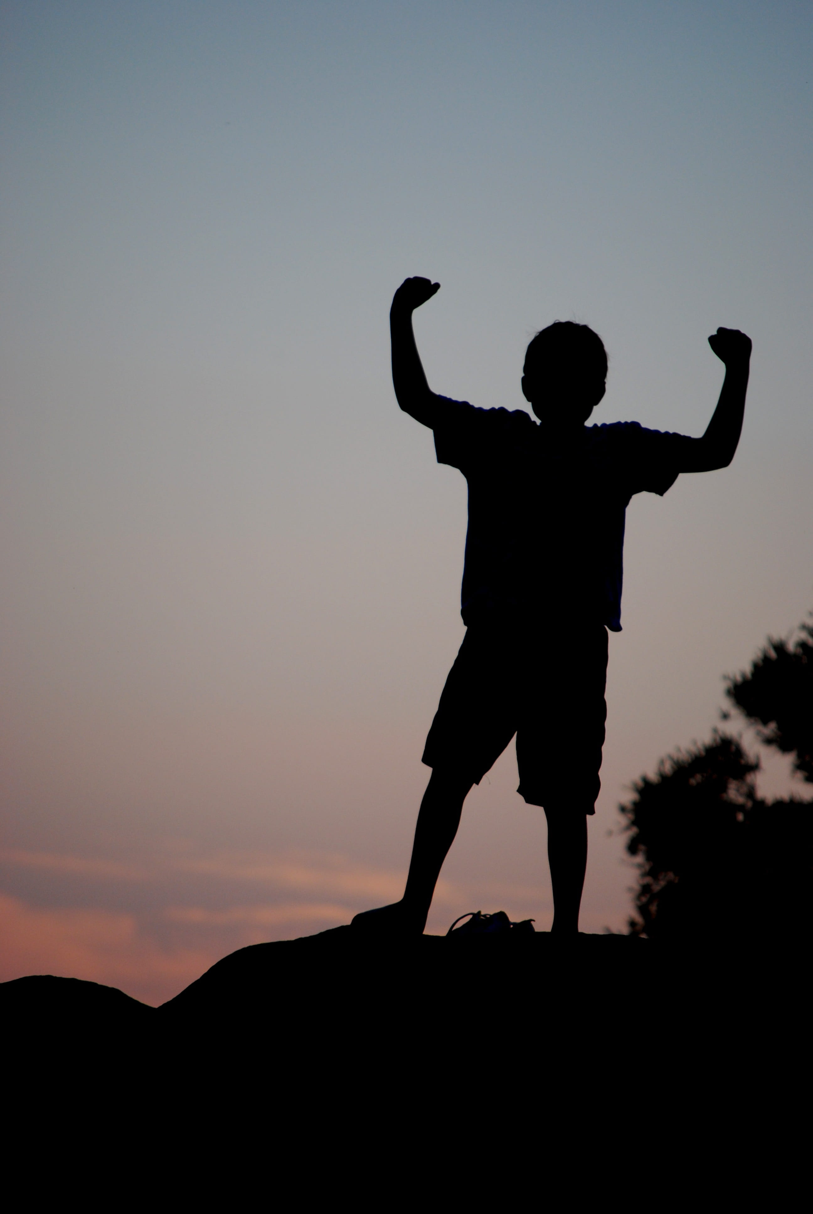 silhouette, joy, land, one person, victorious, hands, stilettos, human arm, evening, kid, standing, adult, sky, child, fun, arms raised, 4K, sunset, happiness, Phone HD Wallpaper