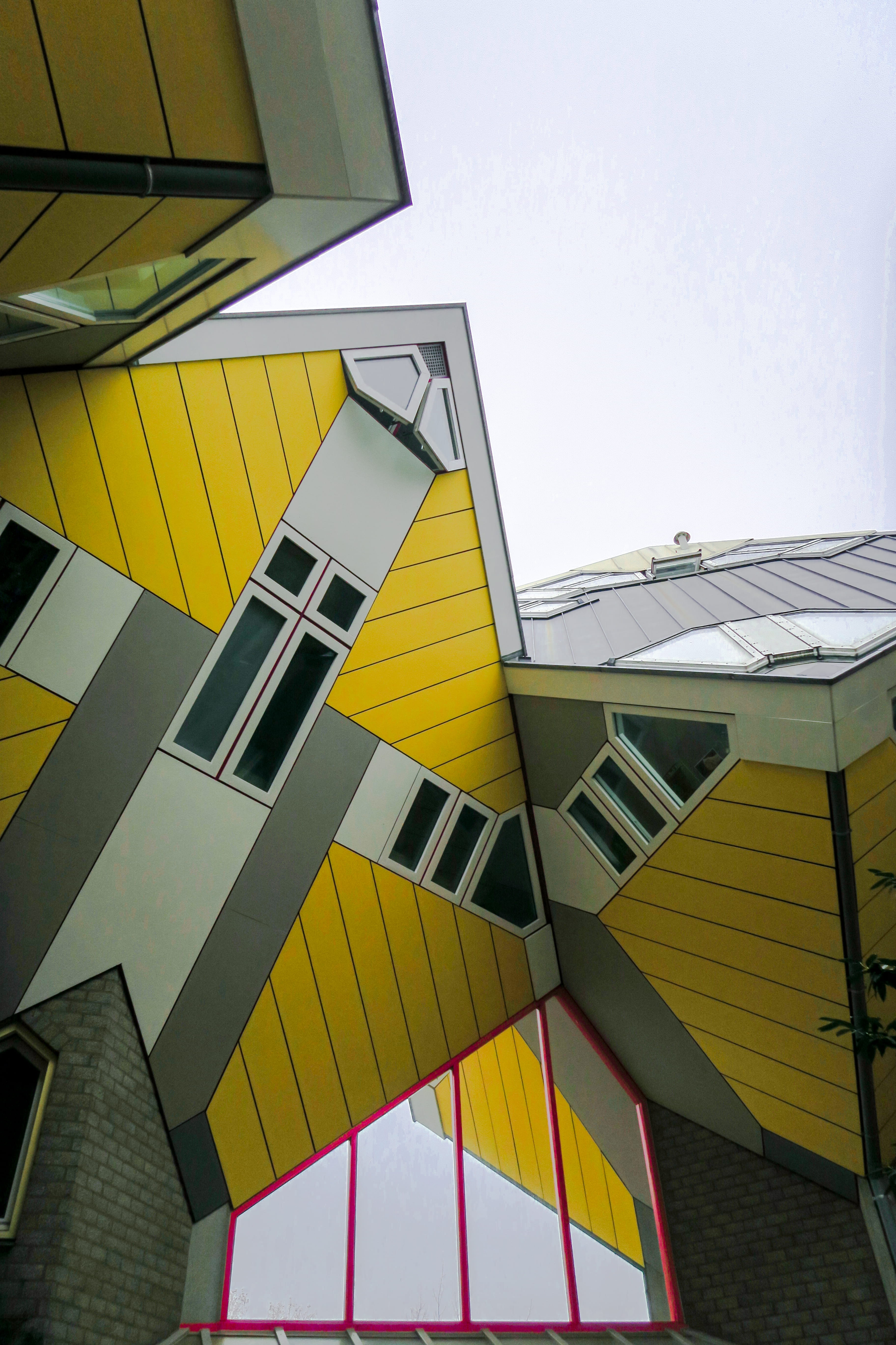 gray, nature, sky, directly below, city, handrail, modern design, architecture, shape, outdoors, wall, building exterior, dome, home, built structure, yellow, Phone HD Wallpaper
