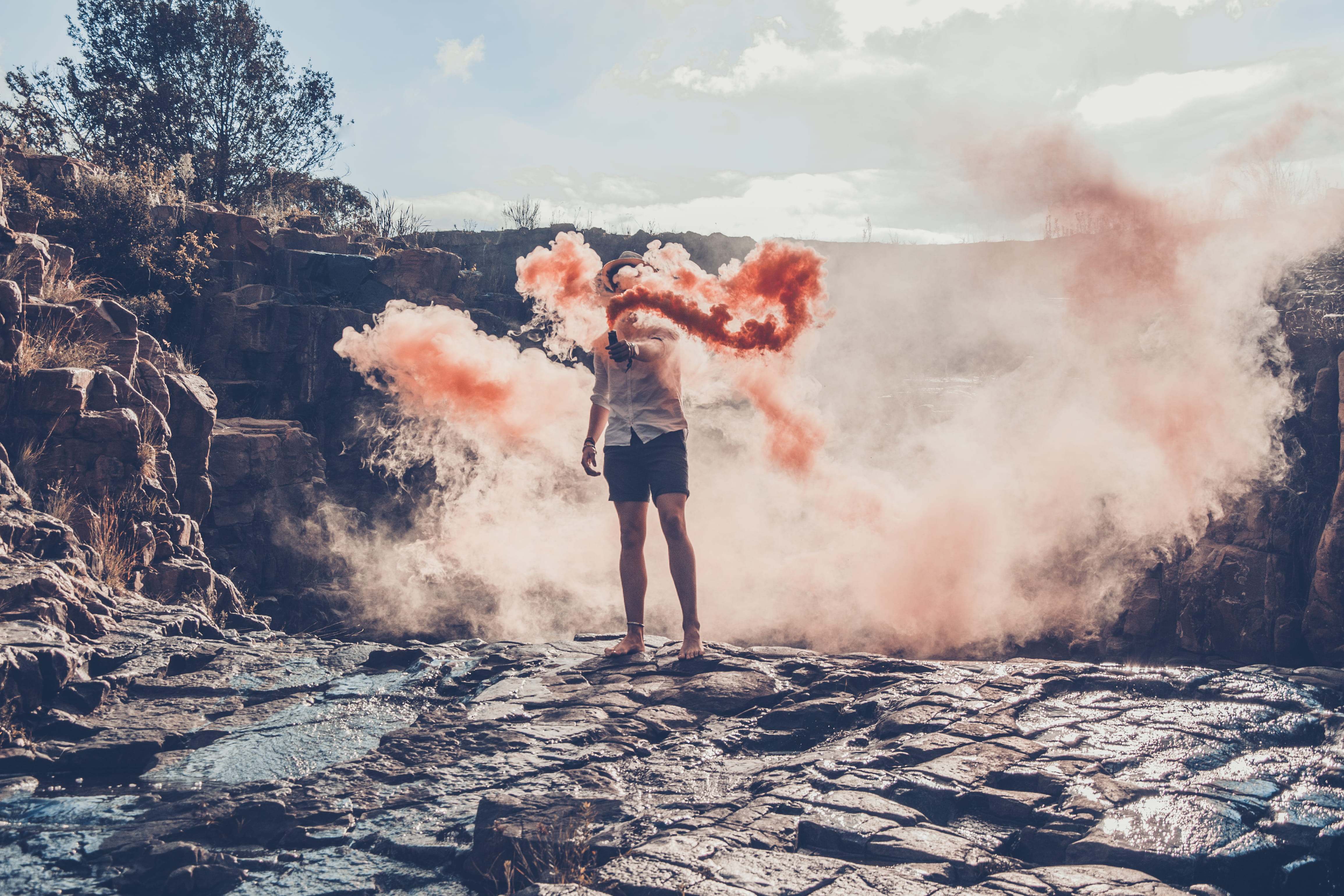 women, 4K, lifestyles, casual clothing, leisure activity, bomb, young adult, teenager, nature, outdoors, tree, smoke, full length, standing, sky, holding, HD Wallpaper