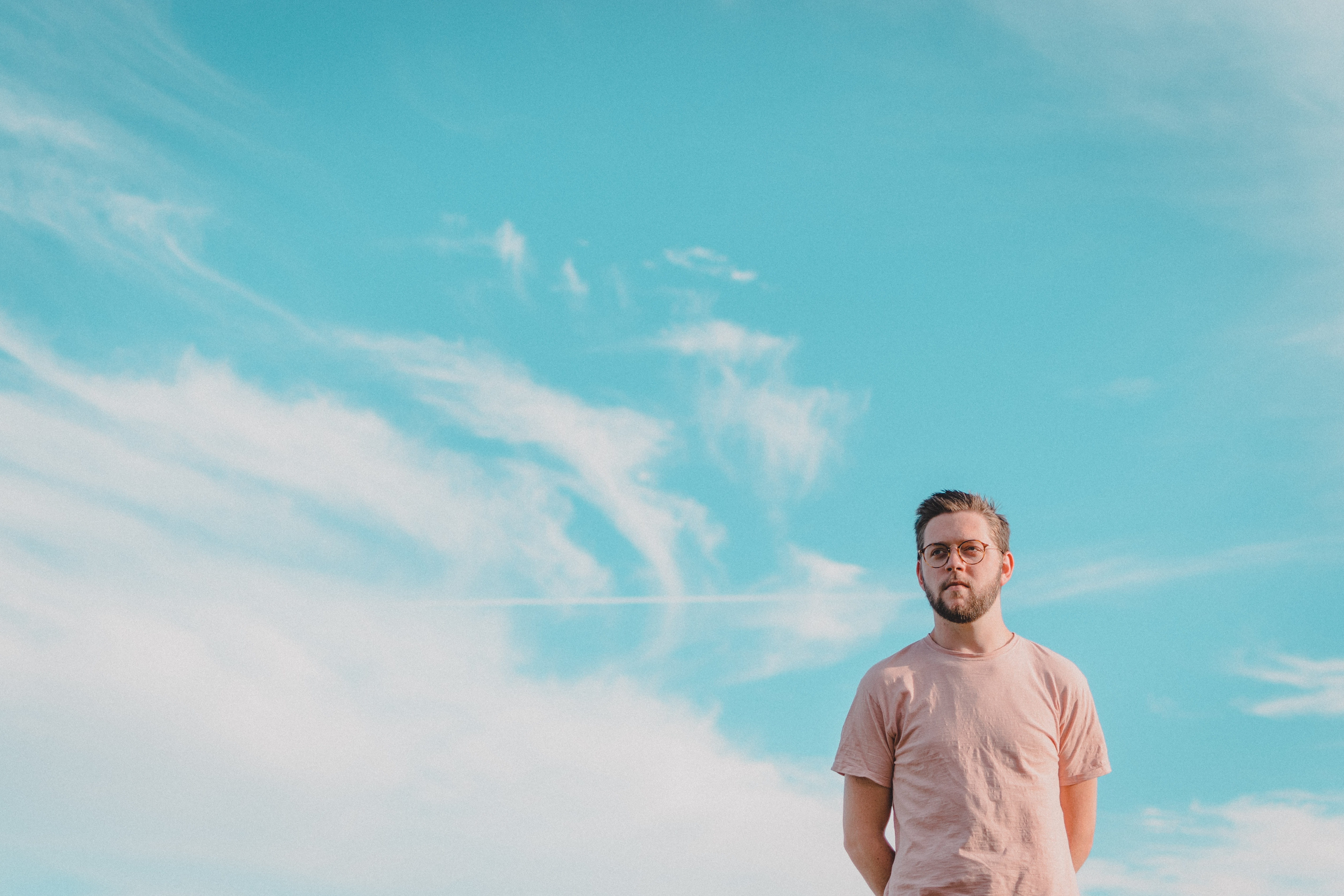 color Image, physical Position, blue, facial Expression, contemplation, person, neck, day, eyeglasses, time Of Day, males, beard, people, front view, image Type, HD Wallpaper