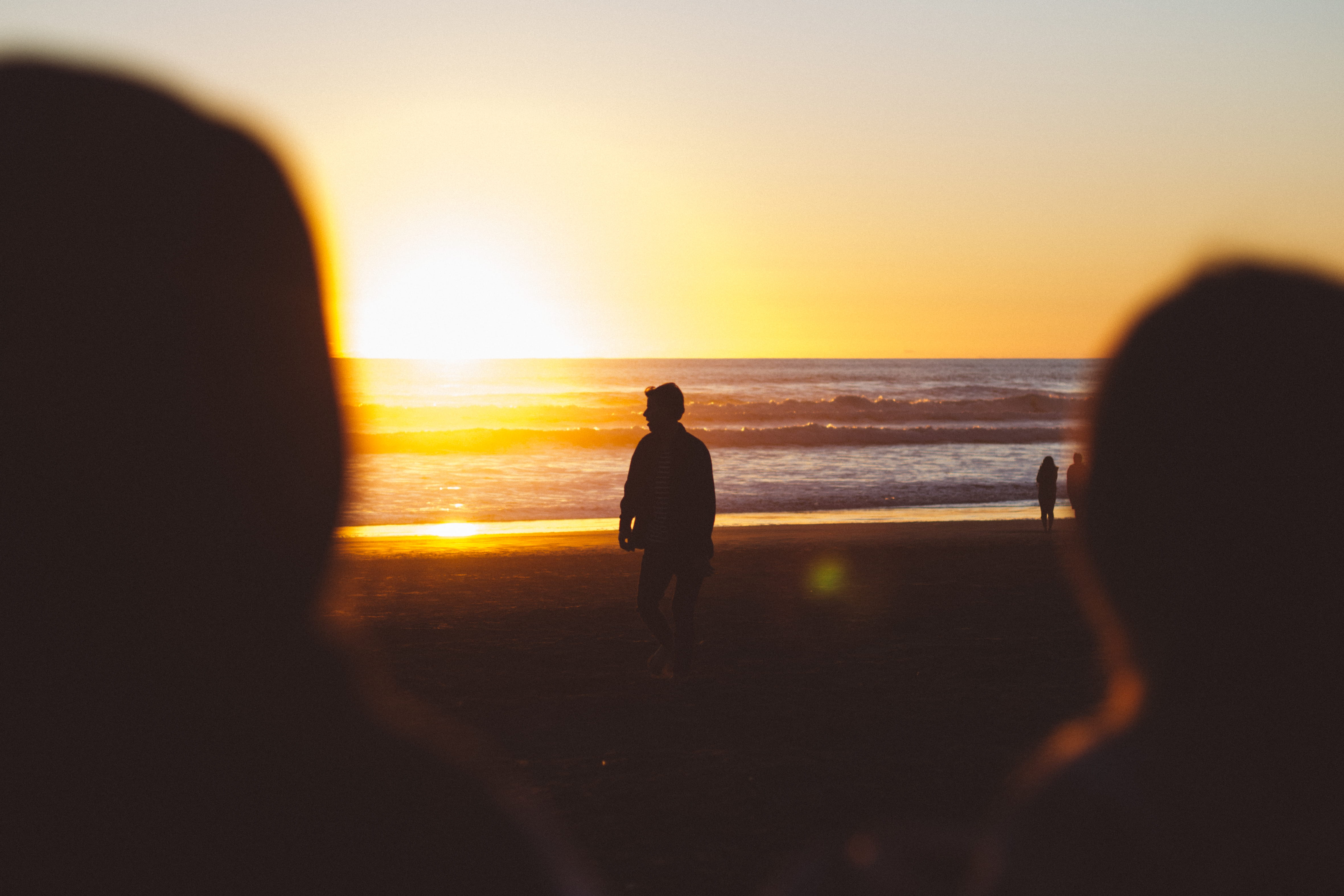 holiday, men, walking, people, persons, sunset, photo, sunlight, sky, outdoors, sun, near, horizon, couple - relationship, sunrise, land, orange color, HD Wallpaper