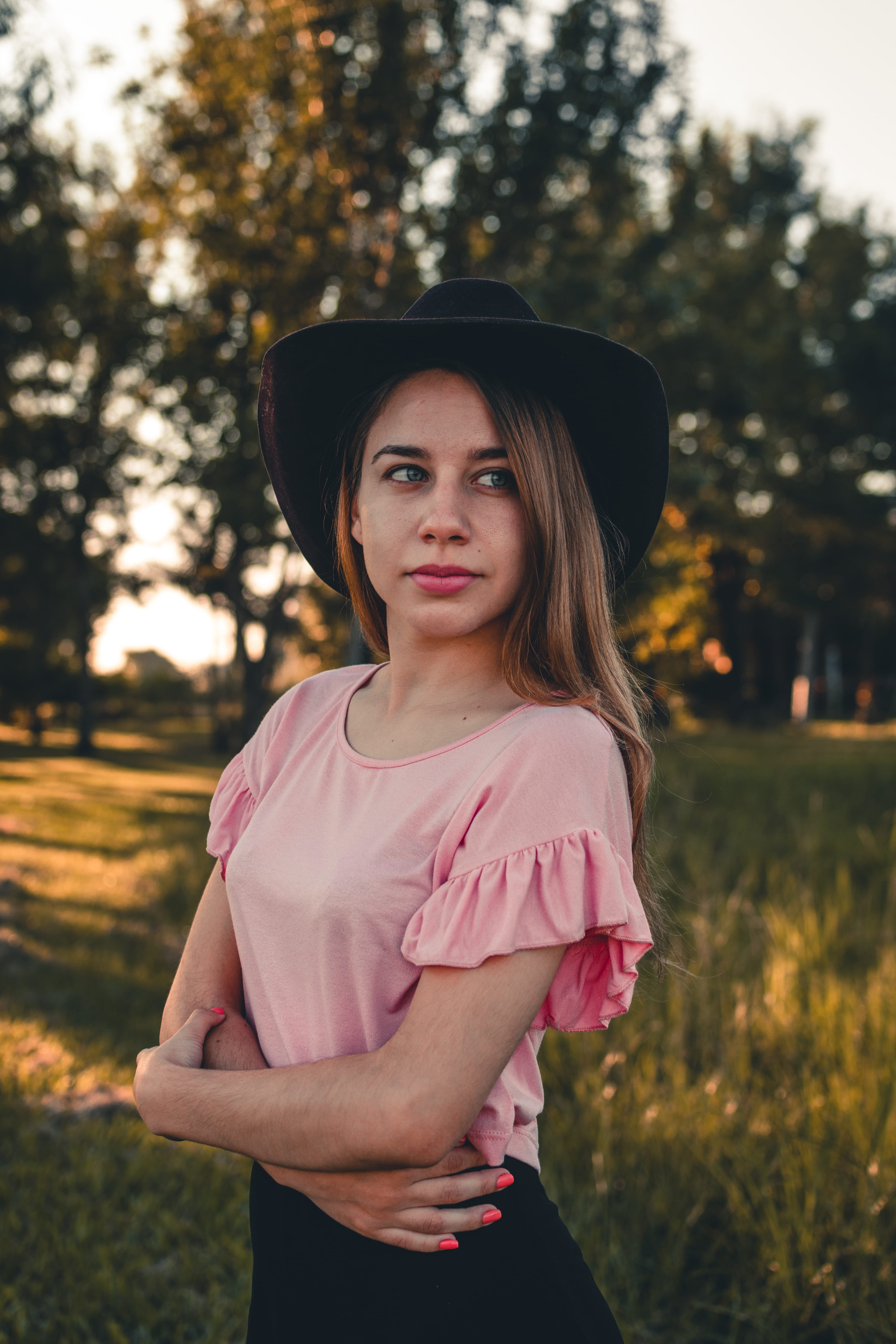 person, hat, strap, blouse, hairstyle, real people, nature, leisure activity, women, looking at camera, hair, beautiful woman, photography, portrait, human, Phone HD Wallpaper