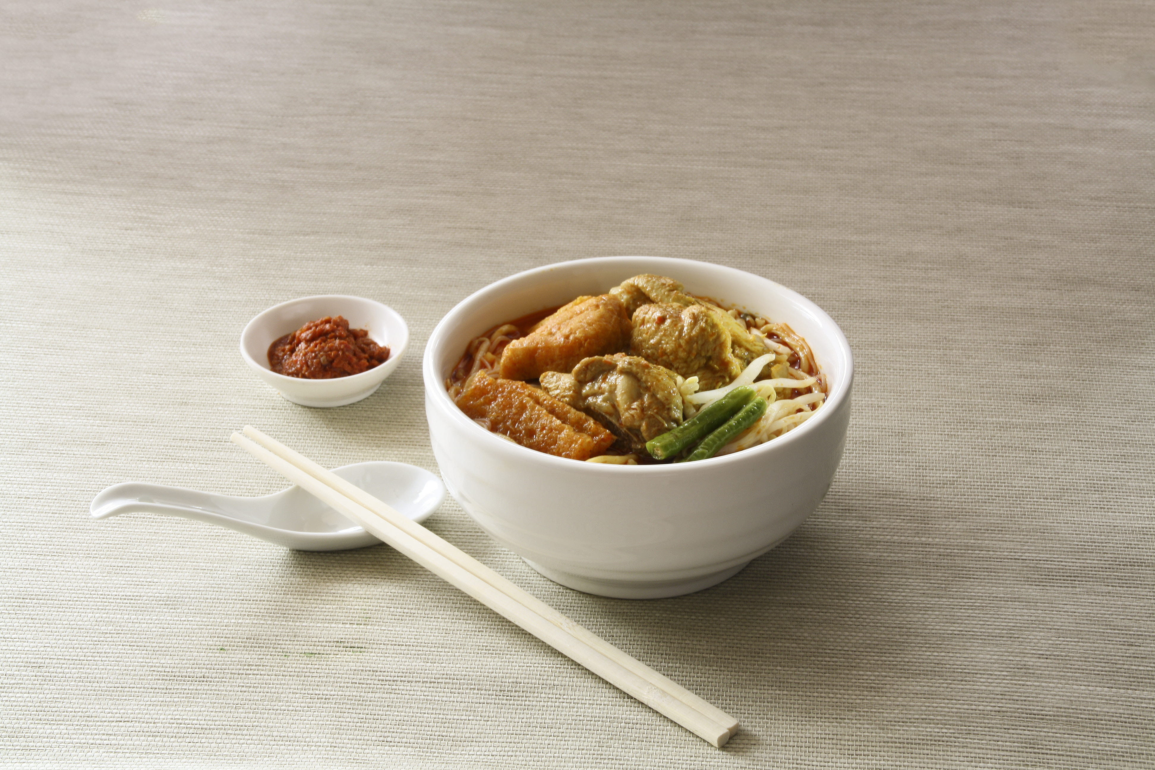 serving size, food And Drink, meal, meat, high angle view, near, freshness, selective Focus, food, ceramic, soup, indoors, spice, kitchen utensil, chopsticks, HD Wallpaper