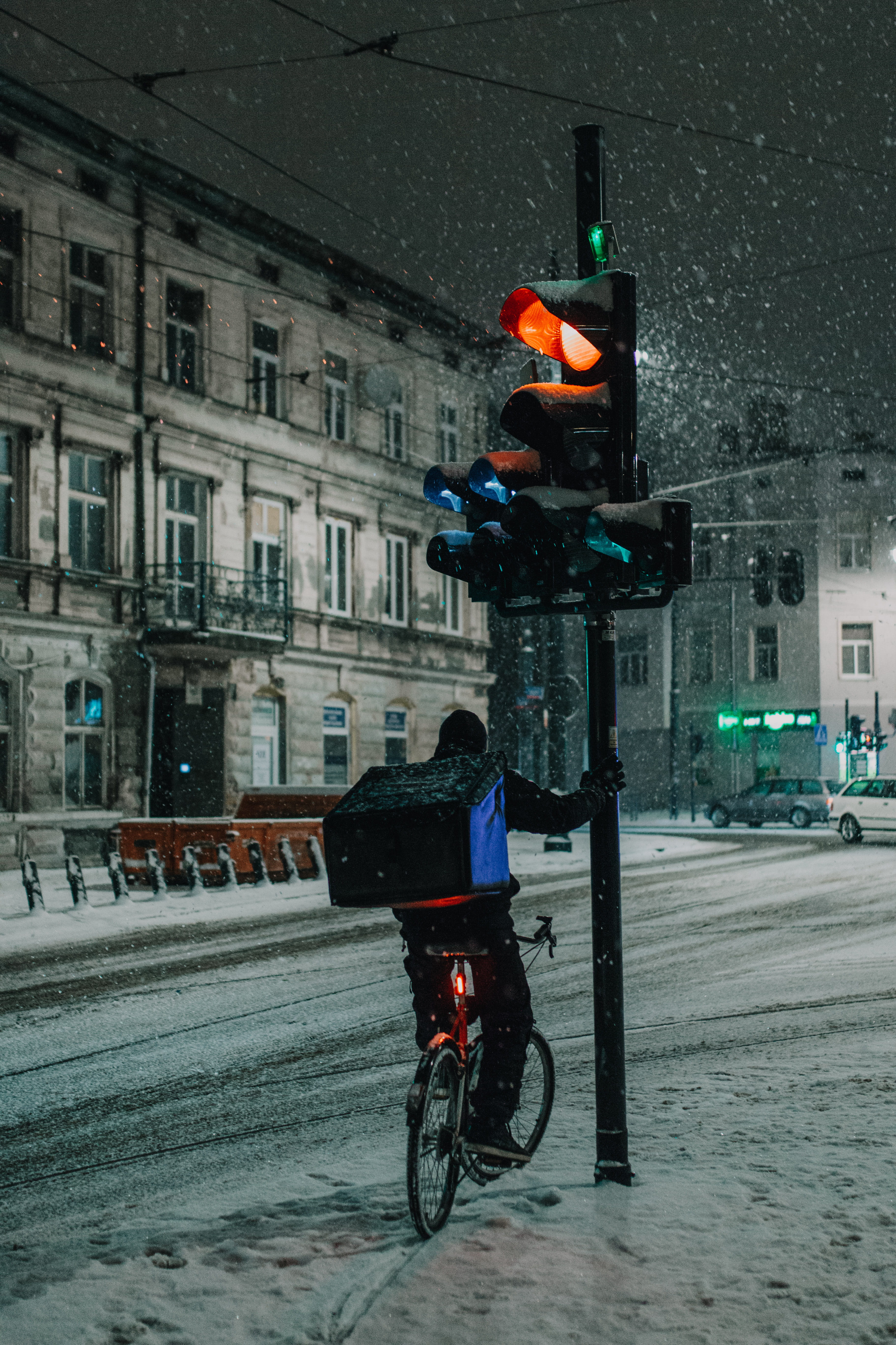 bike, real people, transportation, architecture, road, city, day, pedestrian, motion, light, street, wheel, traffic light, storm, one person, vehicle, machine, Phone HD Wallpaper