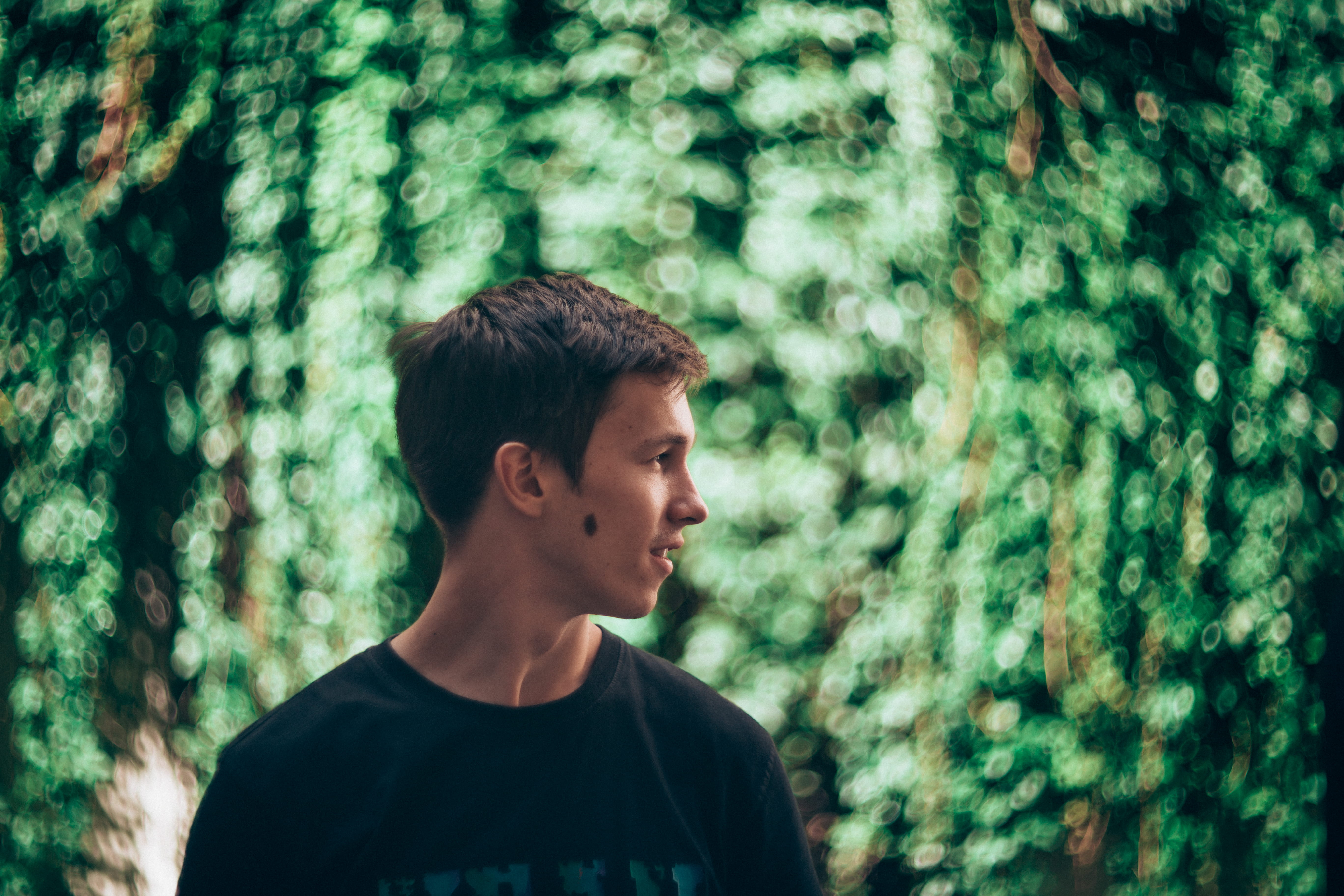 young Men, portrait, mouth open, left, christmas tree, session, Mainstream, color Image, shirt, headshot, black, males, looking, one Man Only, standing, HD Wallpaper