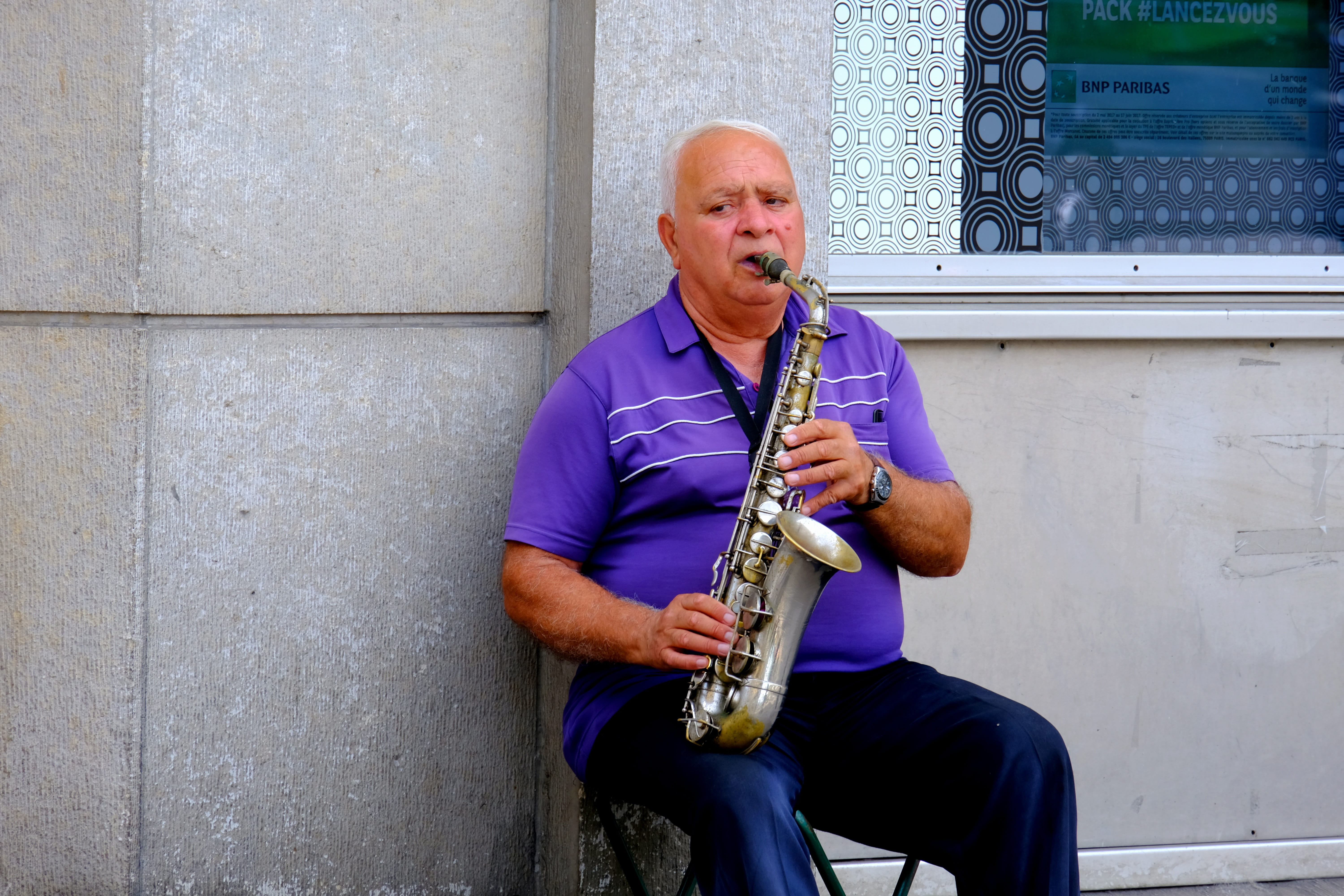 playing, sitting, artists, folding mechanism, musician, males, street musicians, 5K, mature adult, entertainment, holding, arts culture and entertainment, HD Wallpaper