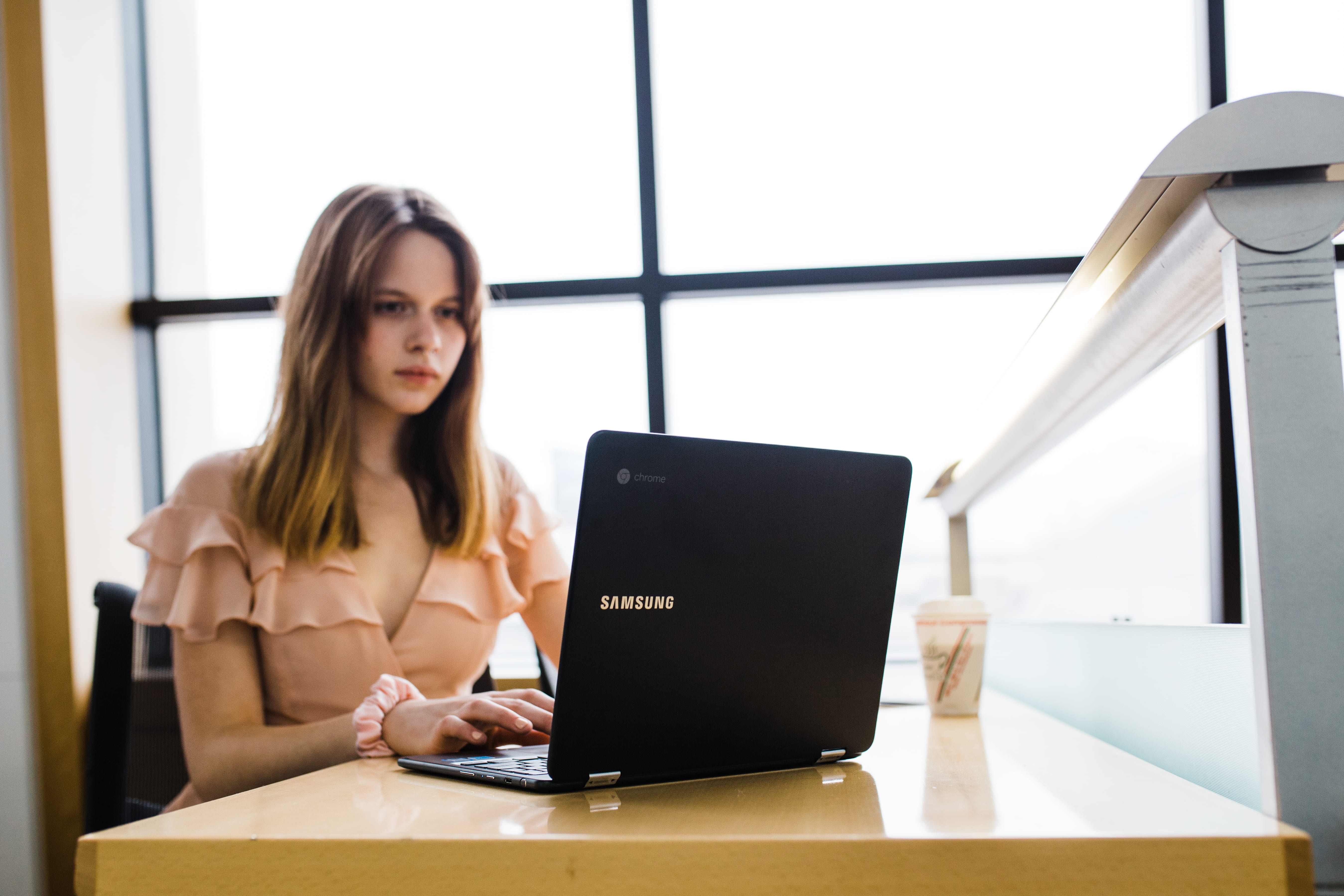 women, wireless technology, technology, sponsored, business person, indoors, one person, work, young adult, business, office, woman, concentration, sitting, HD Wallpaper