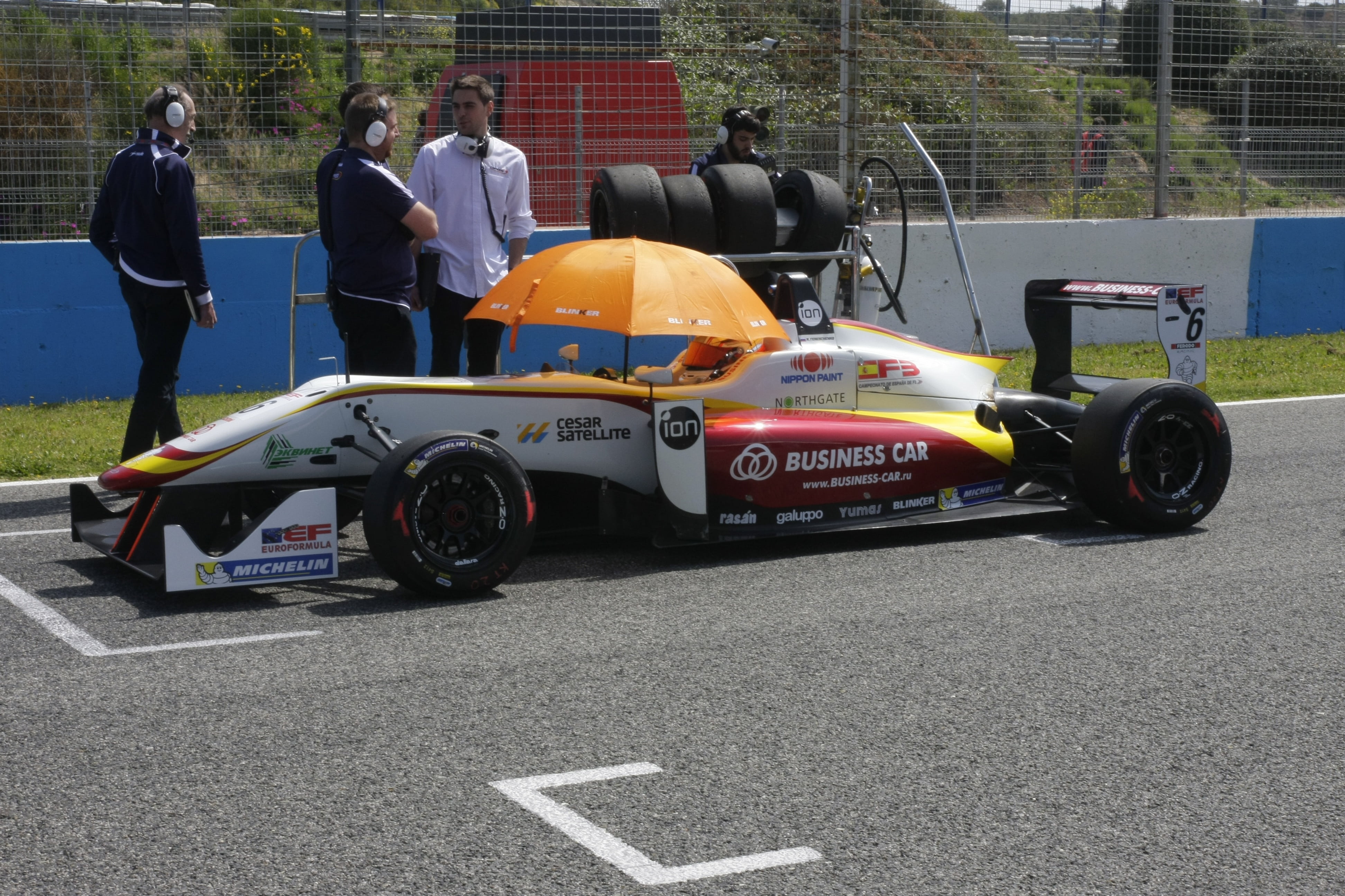 day, output, helmet, crash helmet, motor racing track, city, transportation, group of people, sports helmet, racecar, grill, euroformula, road, hold on, HD Wallpaper