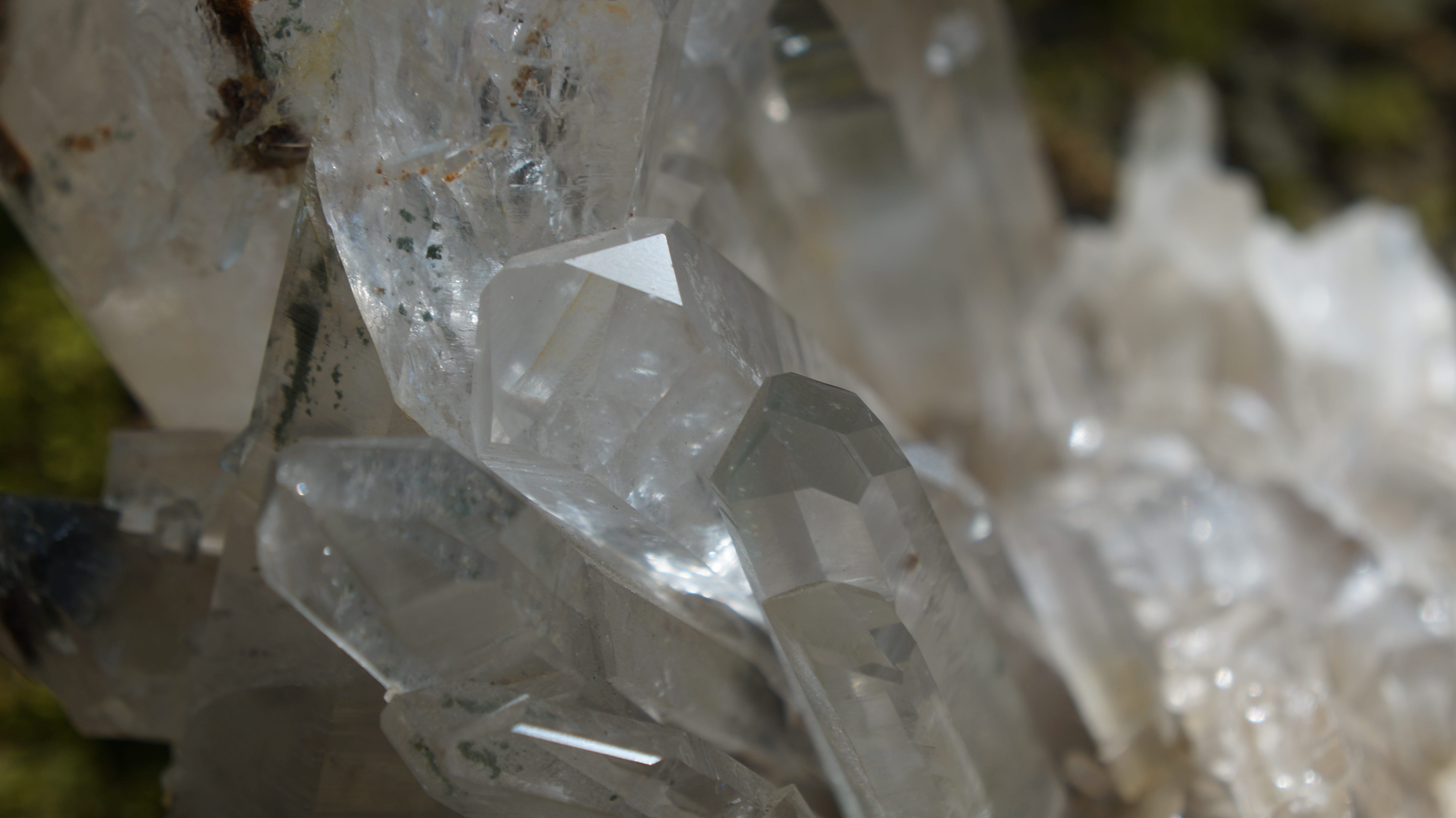 no people, gemology, jewelry, specimen, gemstone, crystal, shiny, transparent, rocks, silver colored, luxury, geological, nature, semi-precious gem, natural, HD Wallpaper