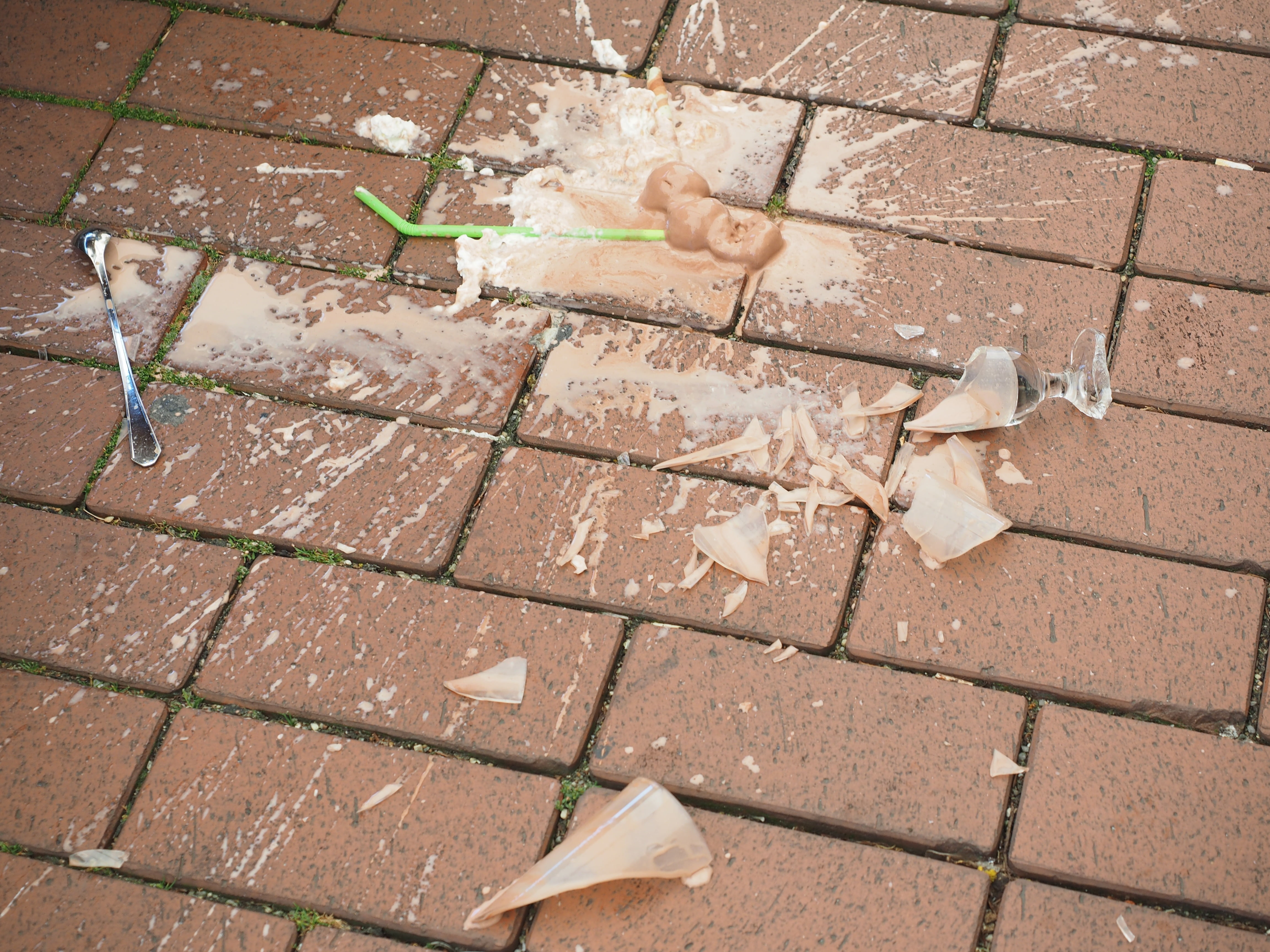 cracked, concrete, glass, outdoors, street, city, no people, spoon, sidewalk, high angle view, shake, nature, pattern, day, stone, what a pity, paving stone, HD Wallpaper