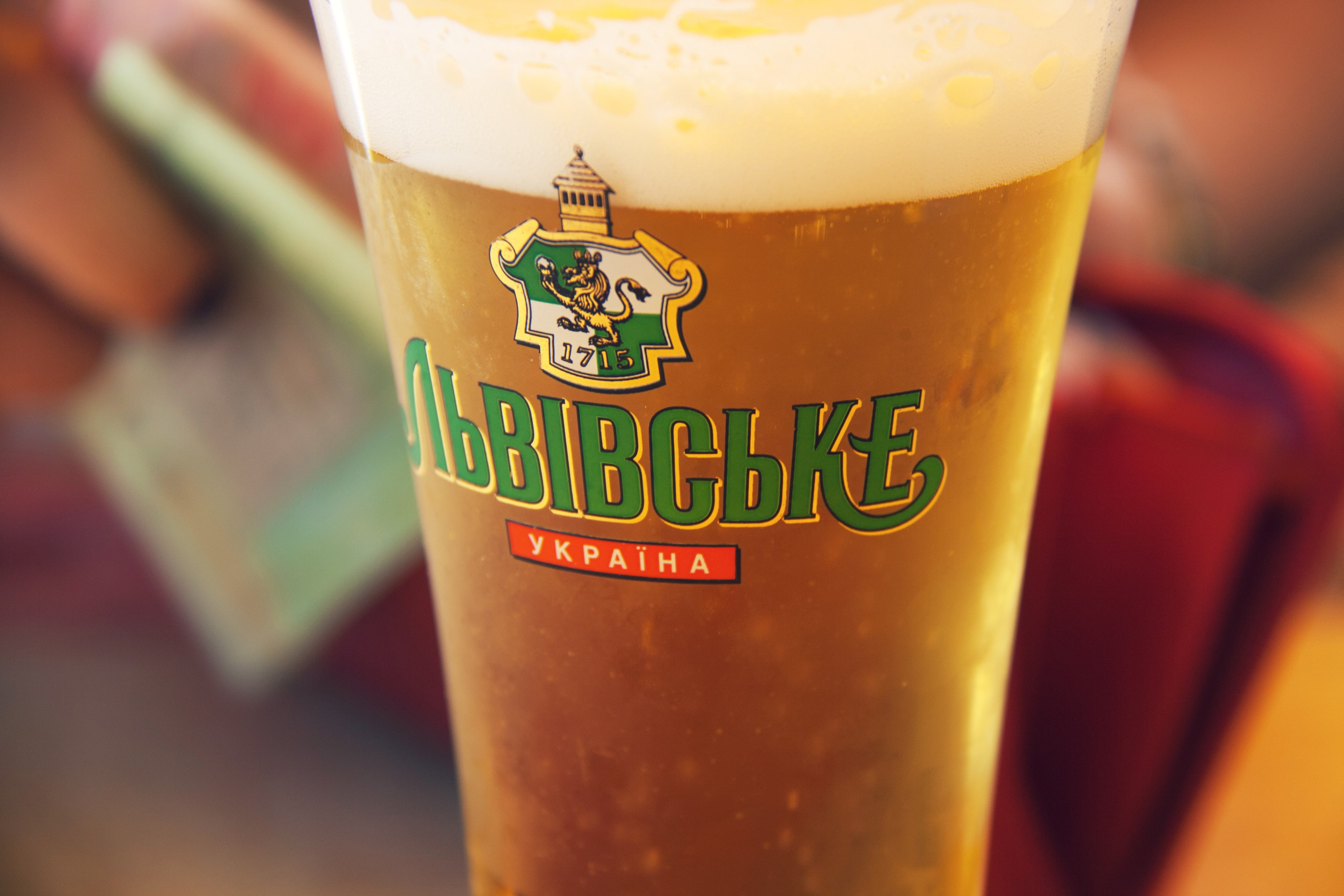 household equipment, 4K, food and drink, cold drink, western script, beer - alcohol, Lvov, focus on foreground, close-up, drink, disposable, beer, refreshment, HD Wallpaper