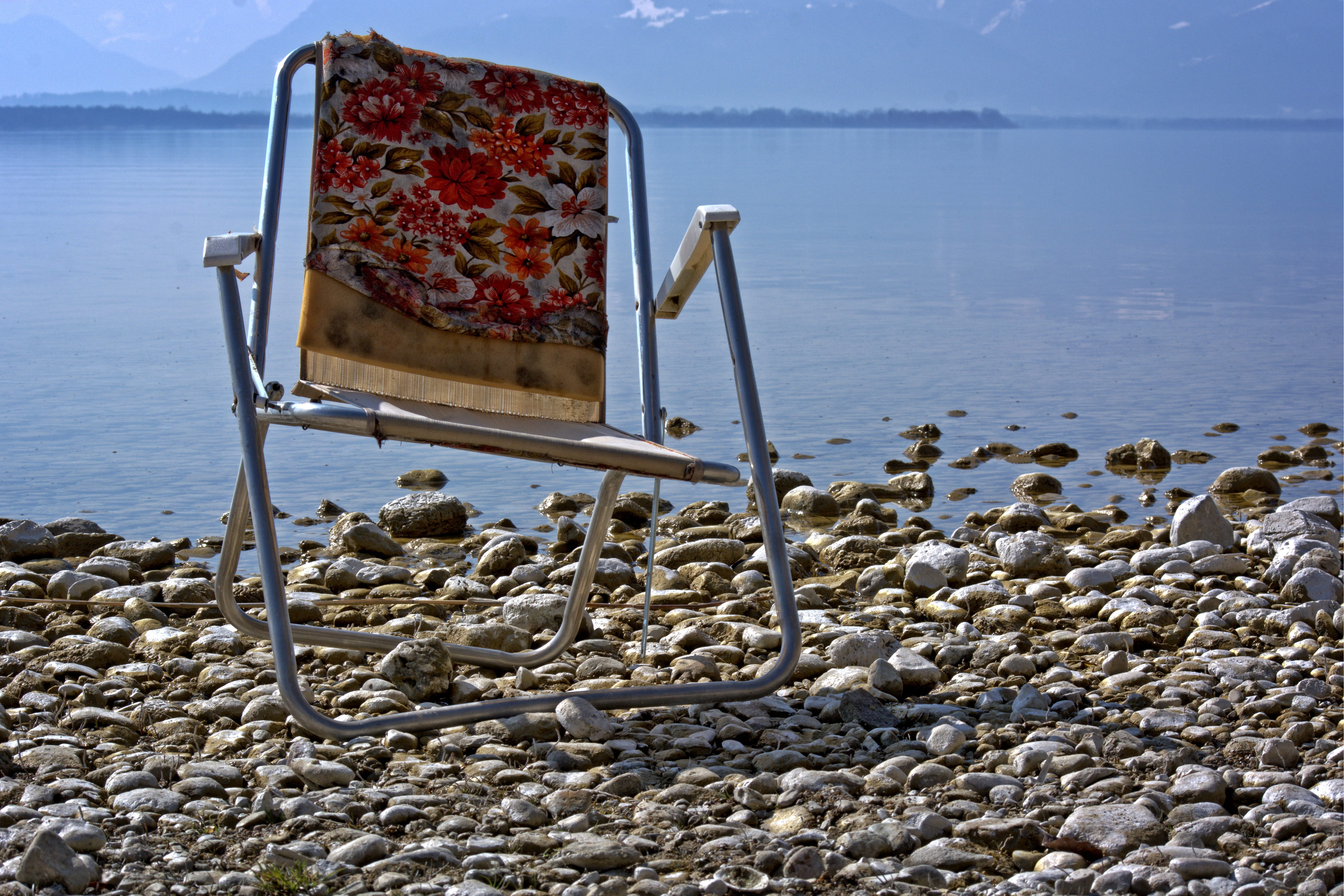 sea, beverages, Chair, Camping, pollution, floral, folding, tranquility, camping chair, beach, solid, coastline, nature, land, sky, sand, tranquil Scene, HD Wallpaper