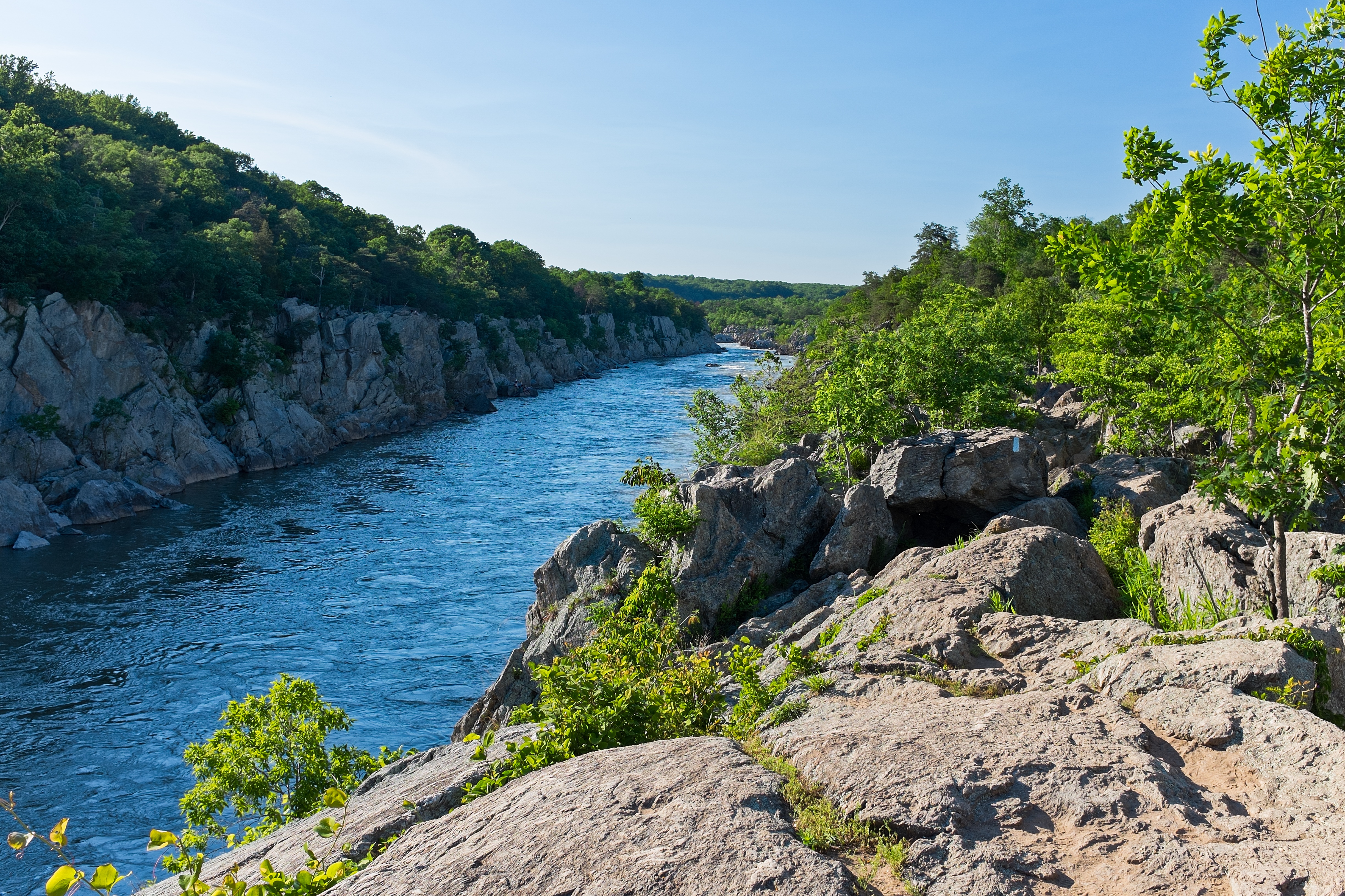 sea, billy goat trail, flowing water, tree, rocks, landscape, no people, outdoors, solid, 4K, gorge, maryland, tranquility, sky, water, nature, non-urban scene, HD Wallpaper