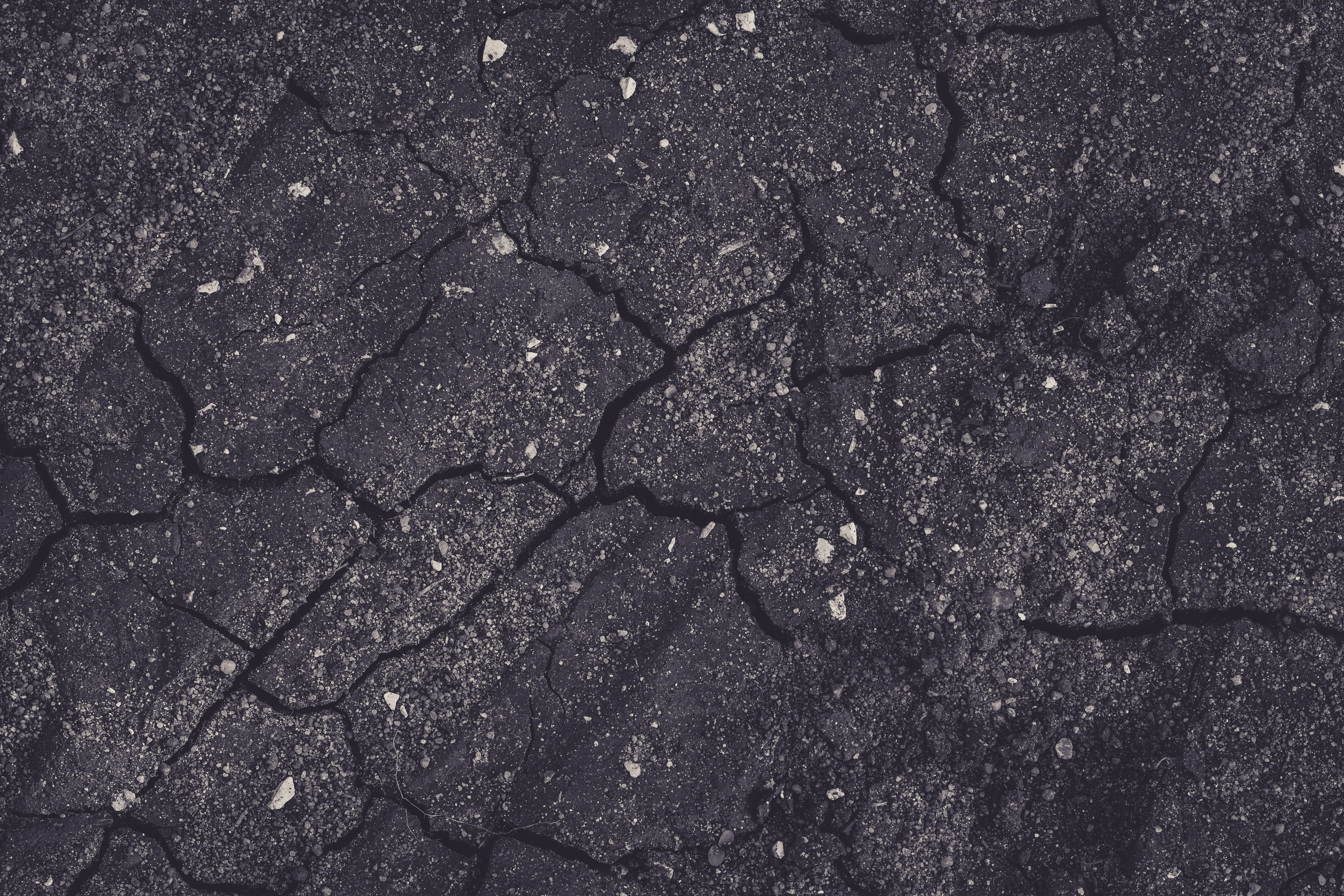 5K, close-up, transportation, pattern, texture, street, no people, dry, asphalt, black, floor, city, day, road, concrete, directly above, dirty, full frame, HD Wallpaper
