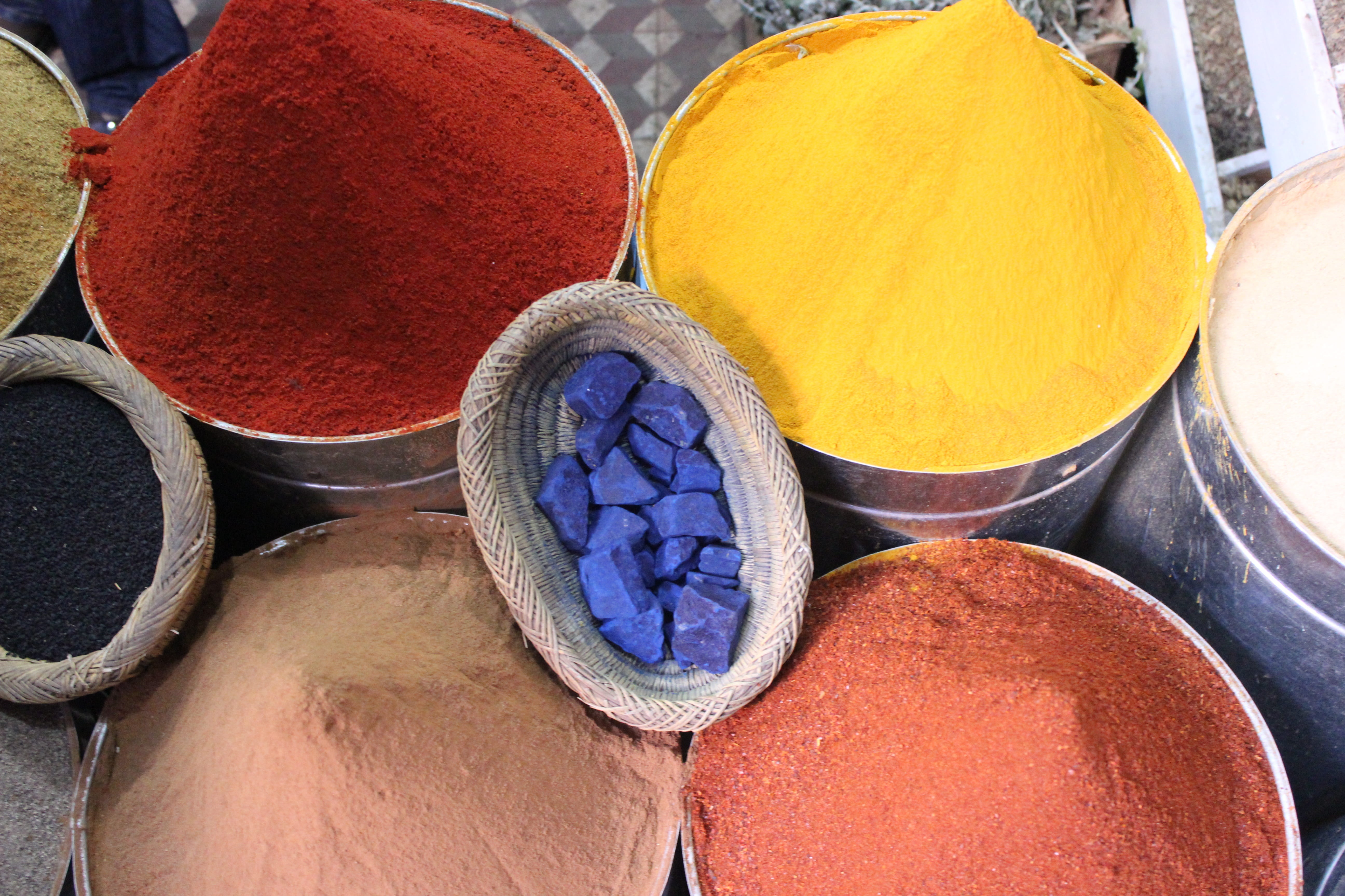 orange, red, group, still life, sharp, high angle view, market stall, small business, Majorelle, chili, container, colorful, retail, Color, for sale, 5K, HD Wallpaper