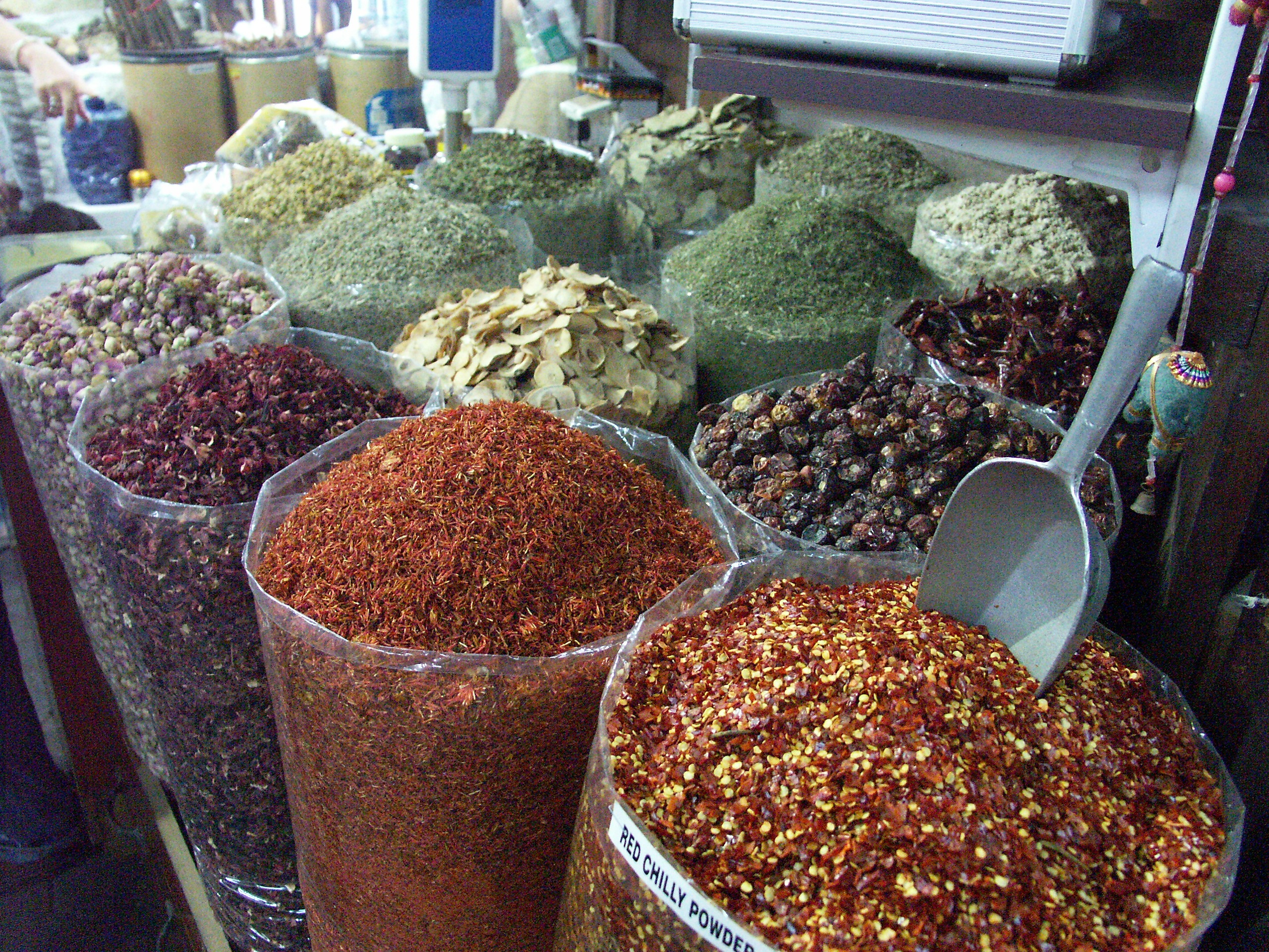 market, paprika, 2K, bazaar, no people, oriental, business, for sale, variation, spice, retail display, dry, dubai, healthy eating, consumerism, exotic, HD Wallpaper