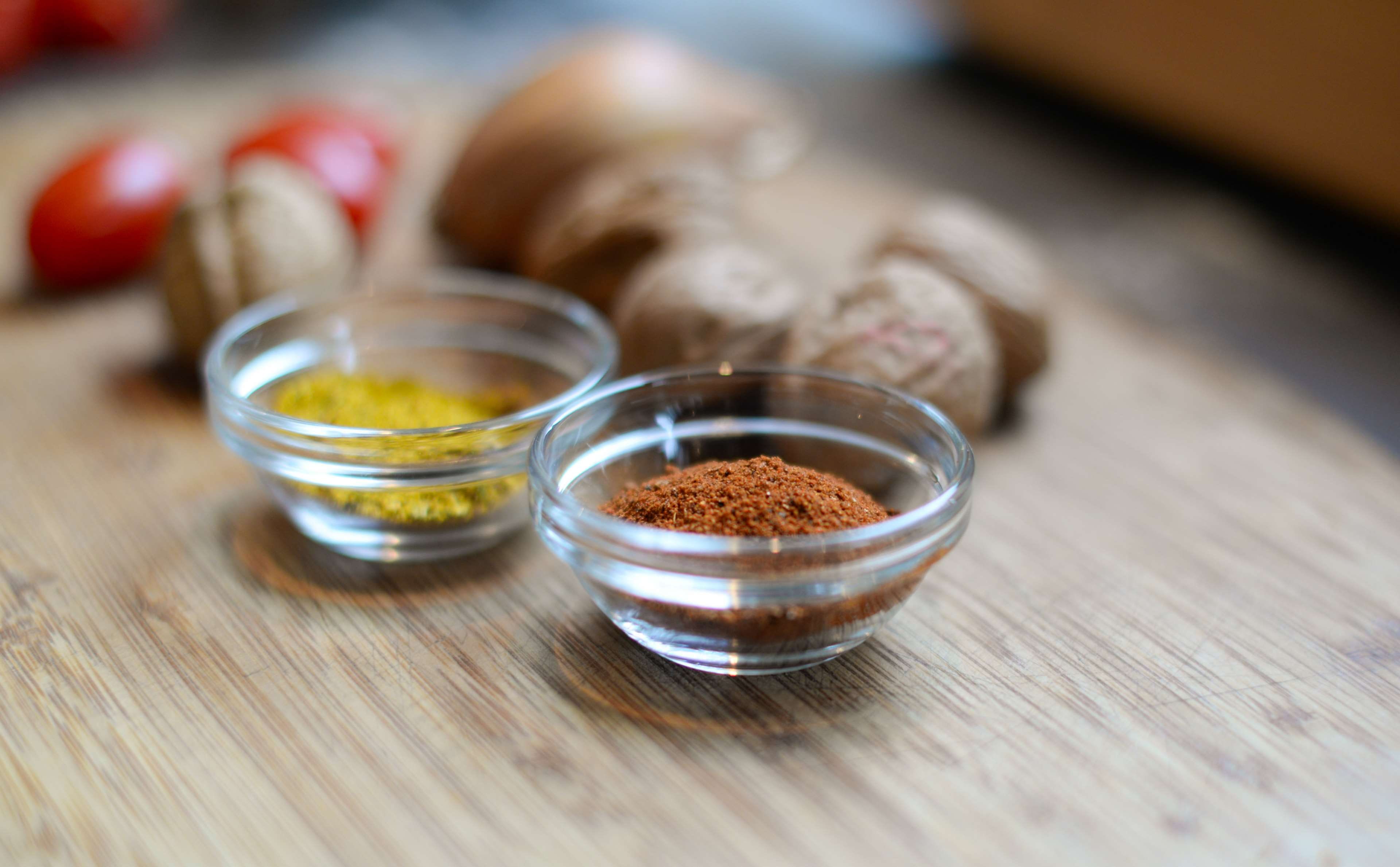 container, no people, clove, spice, close-up, flavor, spices, wellbeing, photo, beauty, table, curry, ingredient, food and drink, seasoning, cloves, food, HD Wallpaper