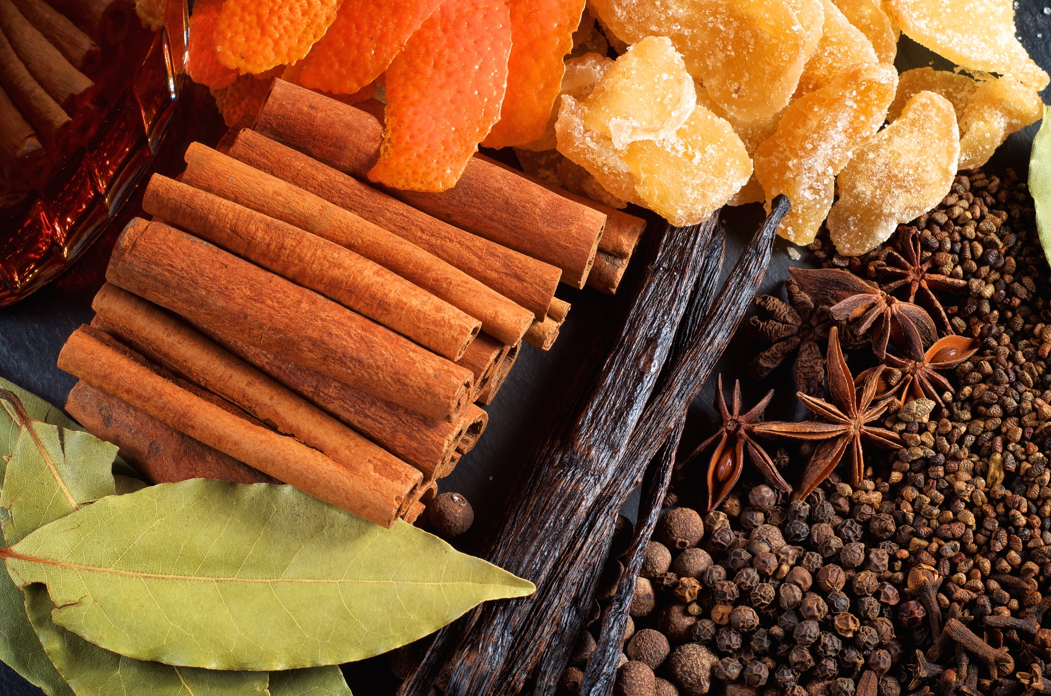 no people, spice, backgrounds, close-up, Bay leaf, leaf, food and drink, nature, directly above, healthy eating, vanilla, ginger, snack, pepper, still life, HD Wallpaper