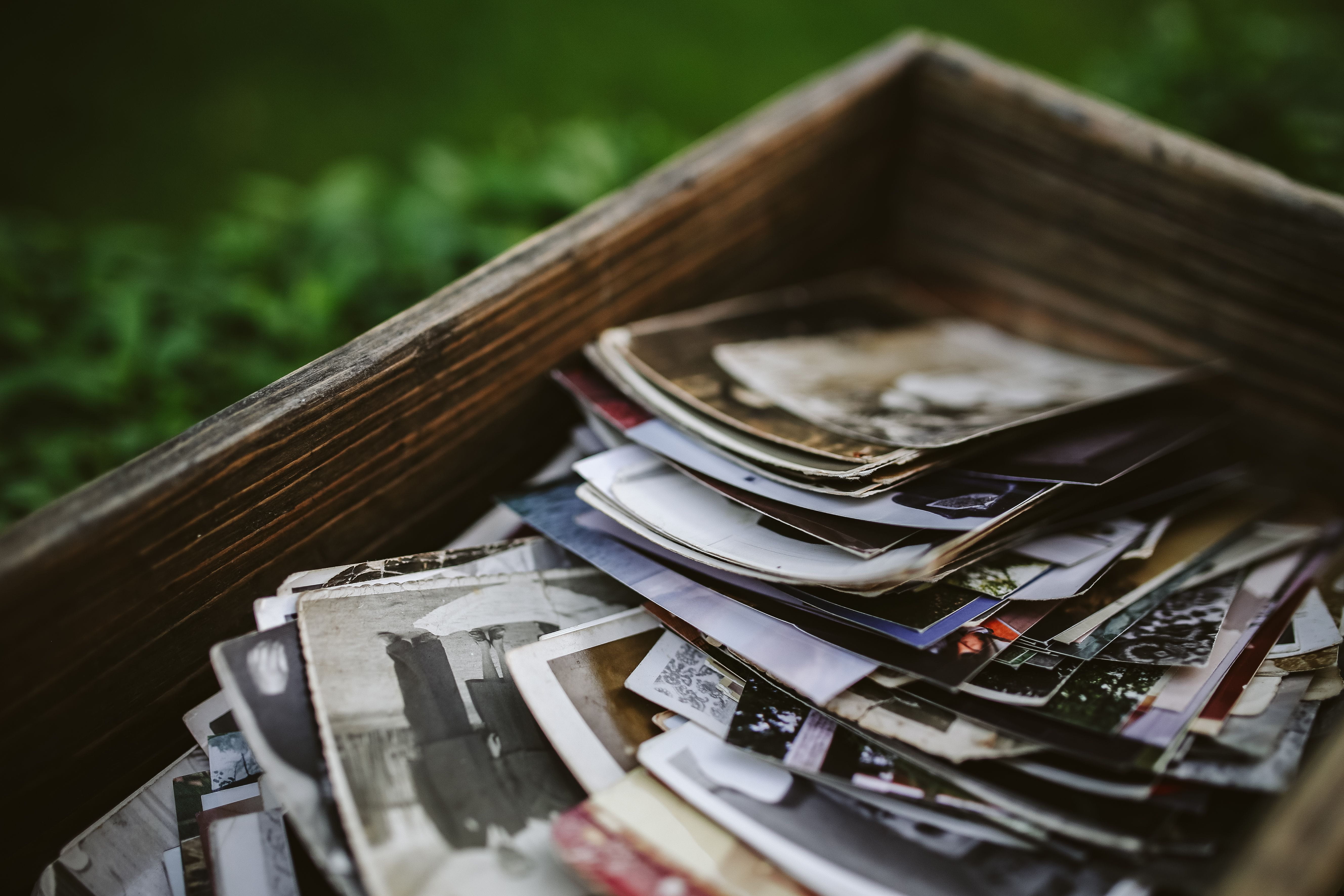 5K, memories, focus on foreground, communication, box - container, nostalgia, photos, day, obsolete, selective focus, high angle view, connection, photography, HD Wallpaper