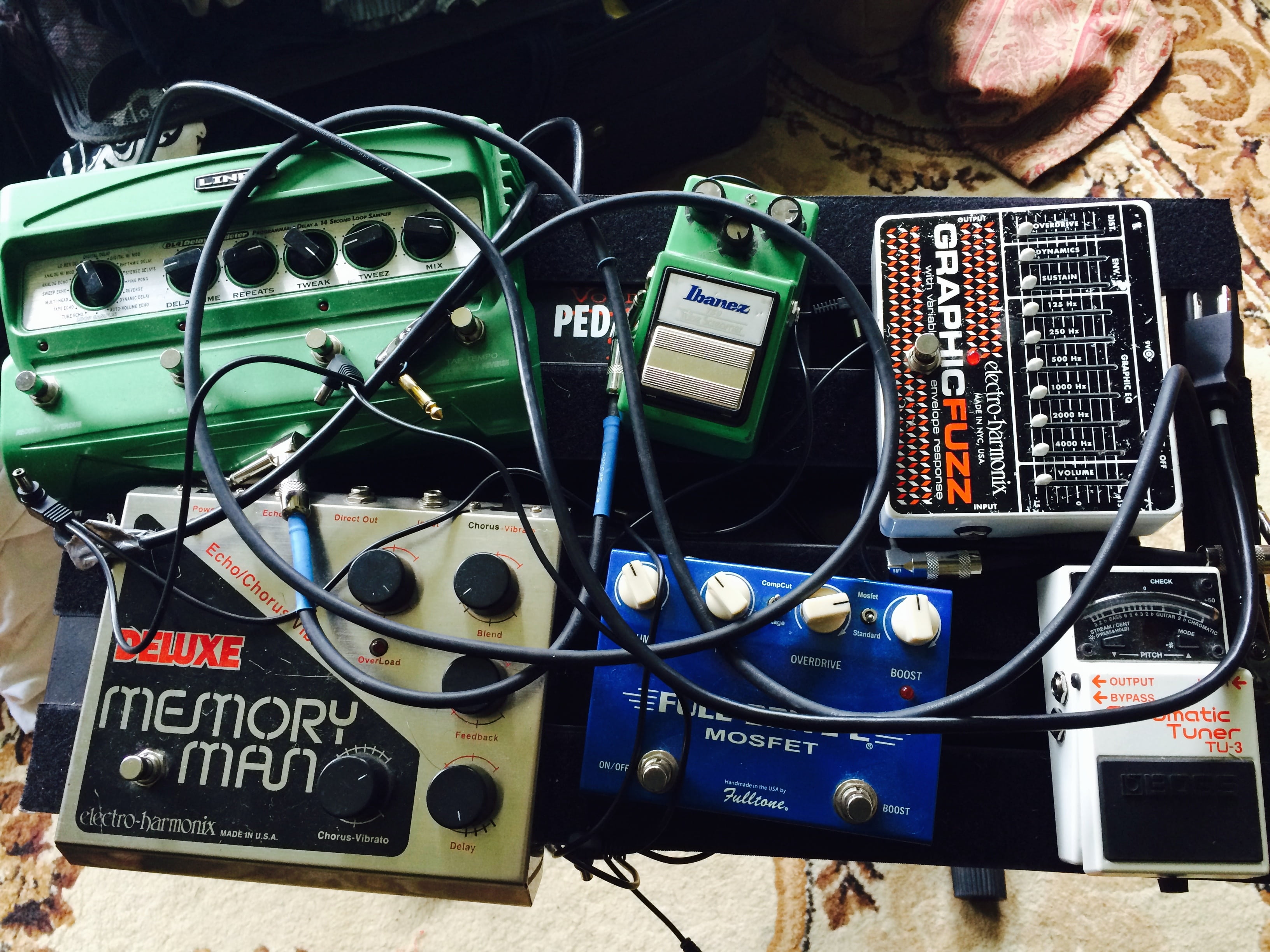 rock, cable, western script, equipment, electricity, connection, technology, complexity, overdrive, audio equipment, electrical equipment, guitar pedals, HD Wallpaper