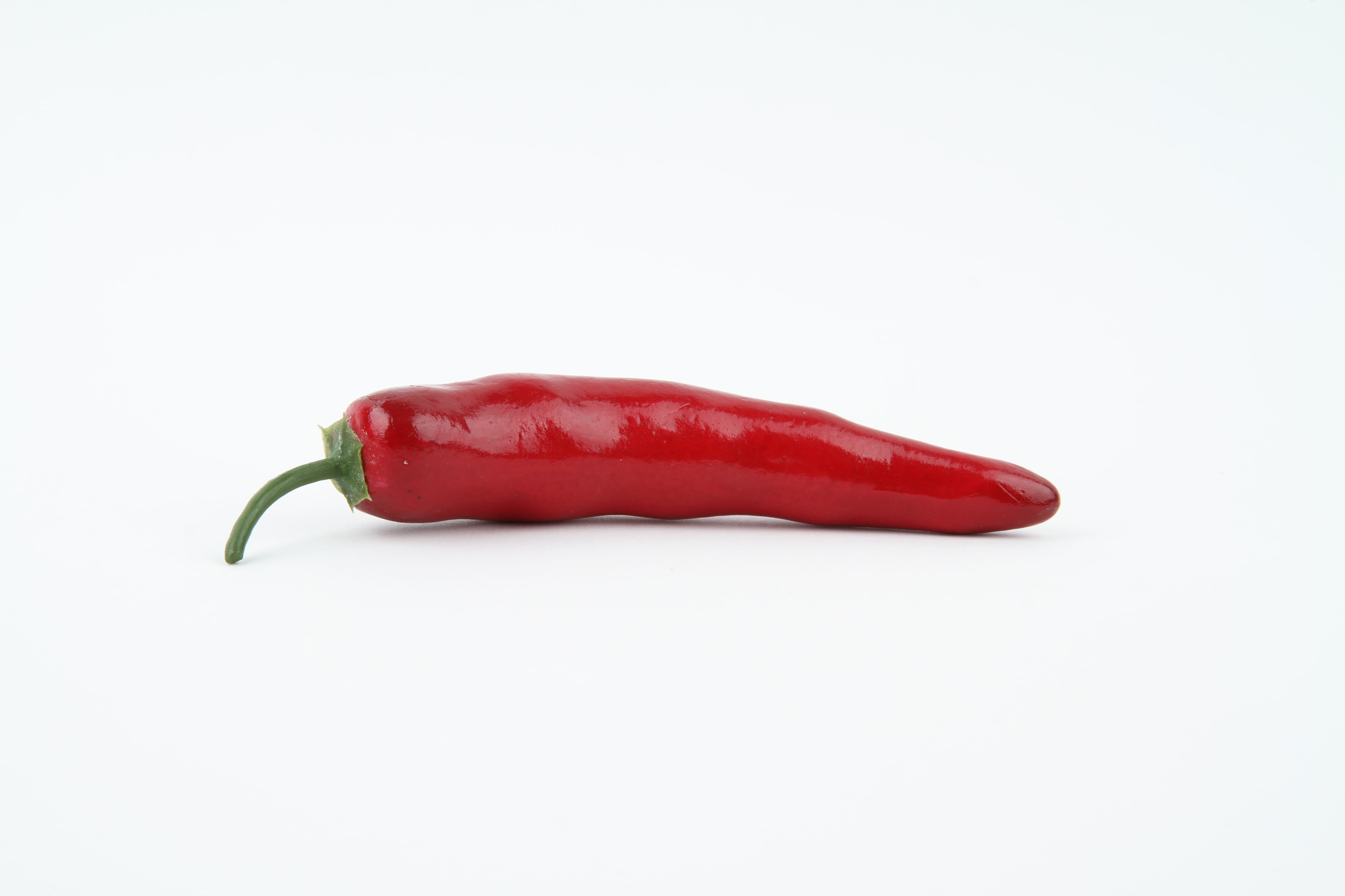 food, close-up, pepper - vegetable, vegetable, antioxidant, cut out, indoors, freshness, spice, chili, dieting, ingredient, hot, jalapeno pepper, no people, HD Wallpaper
