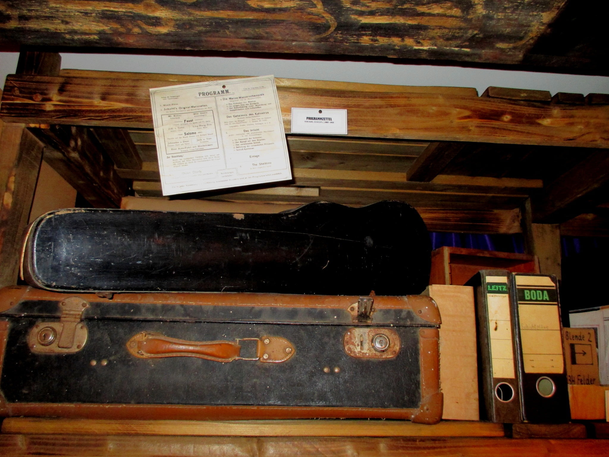 old, close-up, still life, stack, wood, wood - Material, drawer, publication, antique, music, technology, architecture, communication, luggage, indoors, HD Wallpaper
