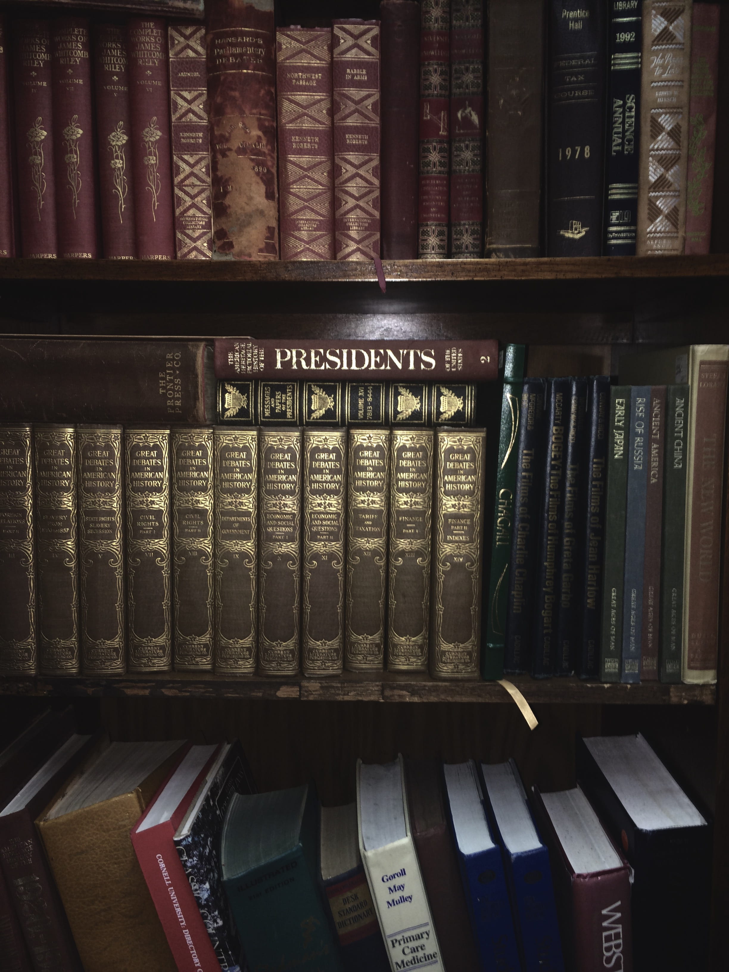 bookcase, bookshelf, studying, publication, no people, red, case, learning, orange, black, still life, education, hardcover book, inside, night, books, Phone HD Wallpaper