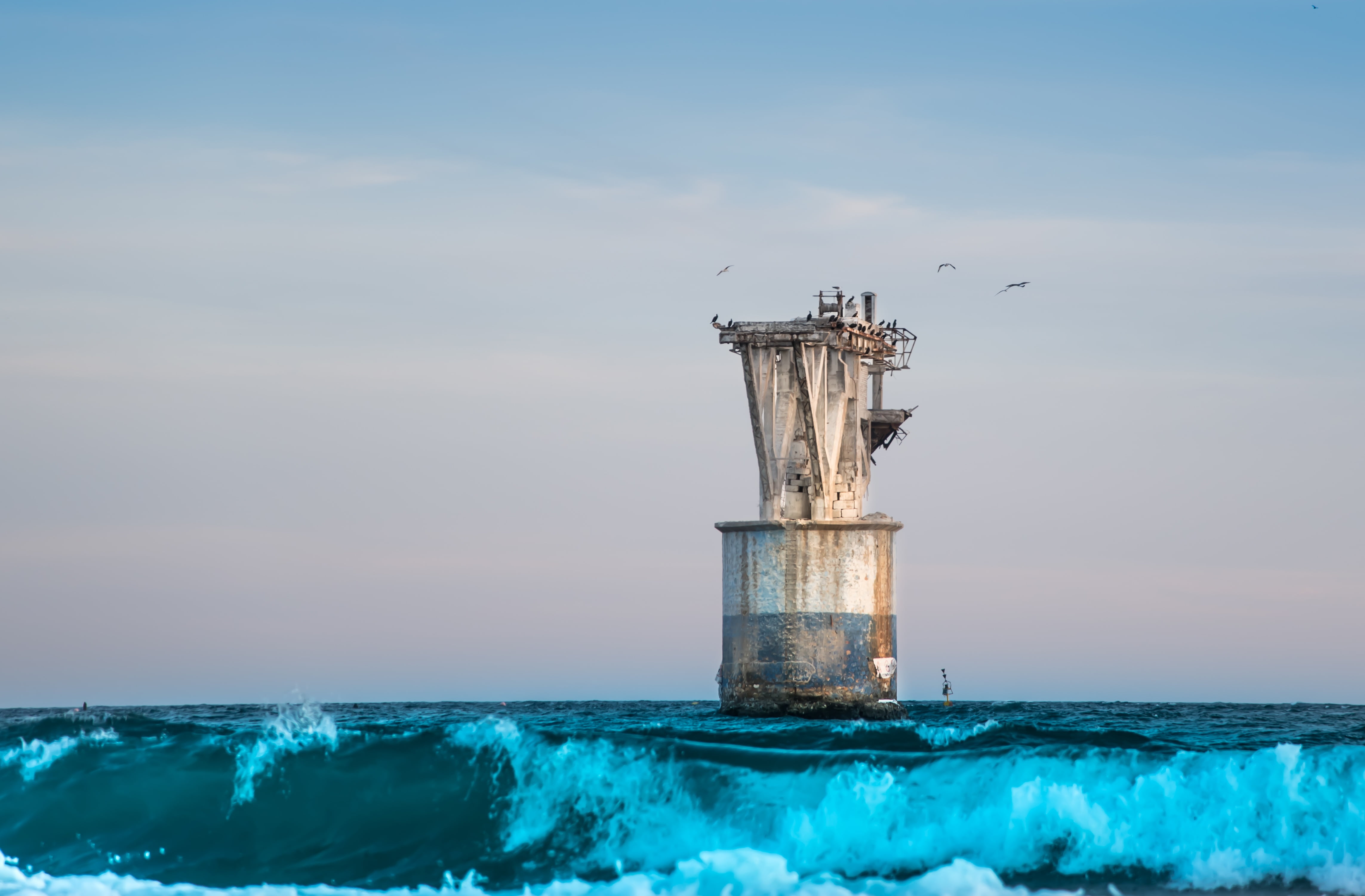 cloudy, animals in the wild, blue, clouds, animal, white, green, malaga, no people, nature, one animal, marina, wooden post, beach, 4K, tower, water, cable beach, HD Wallpaper
