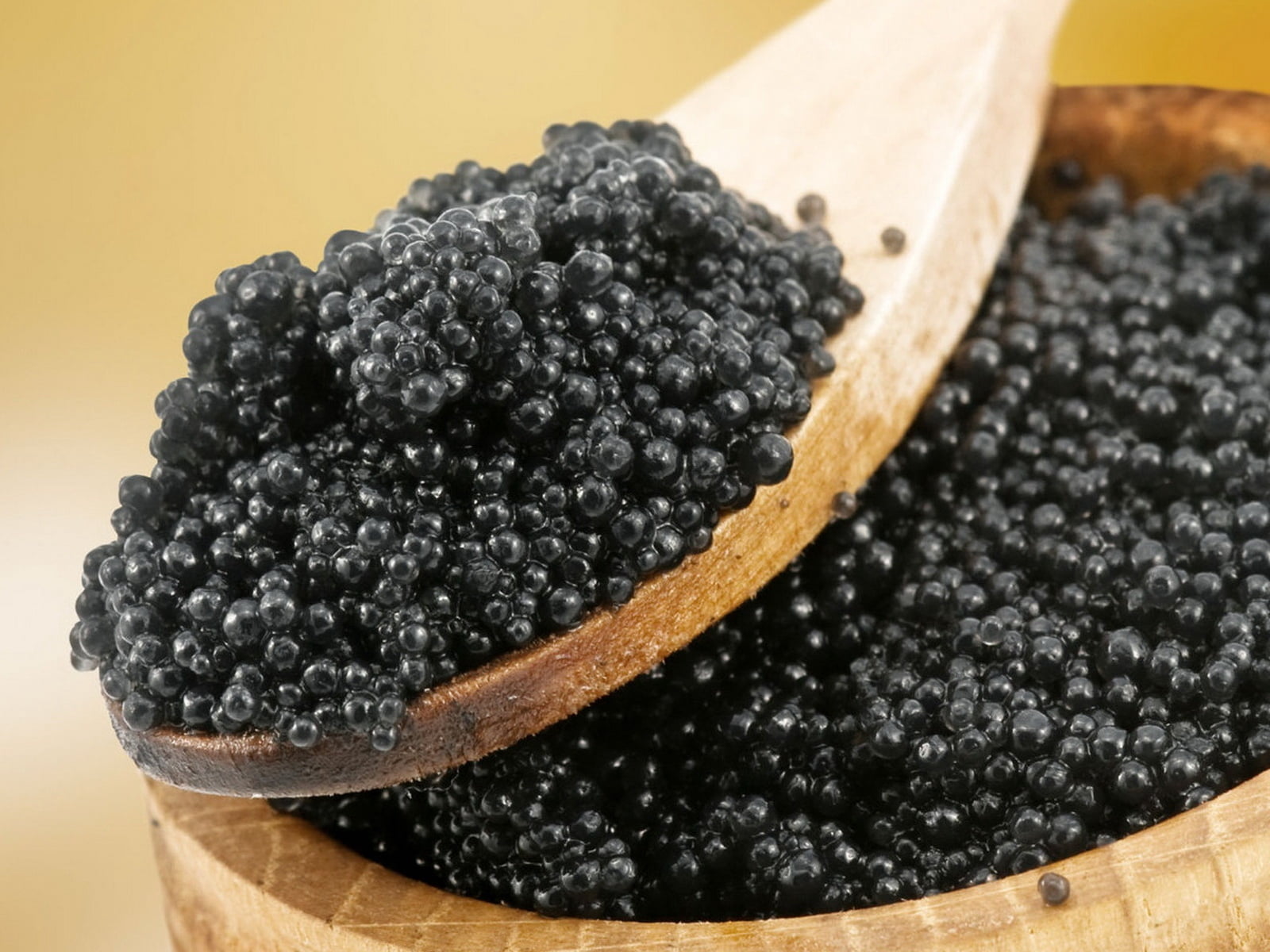 small group of objects, wood - Material, nature, black, fruit, organic, sweet, table, blackberry - Fruit, studio shot, close-up, heap, freshness, vegetarian Food, HD Wallpaper